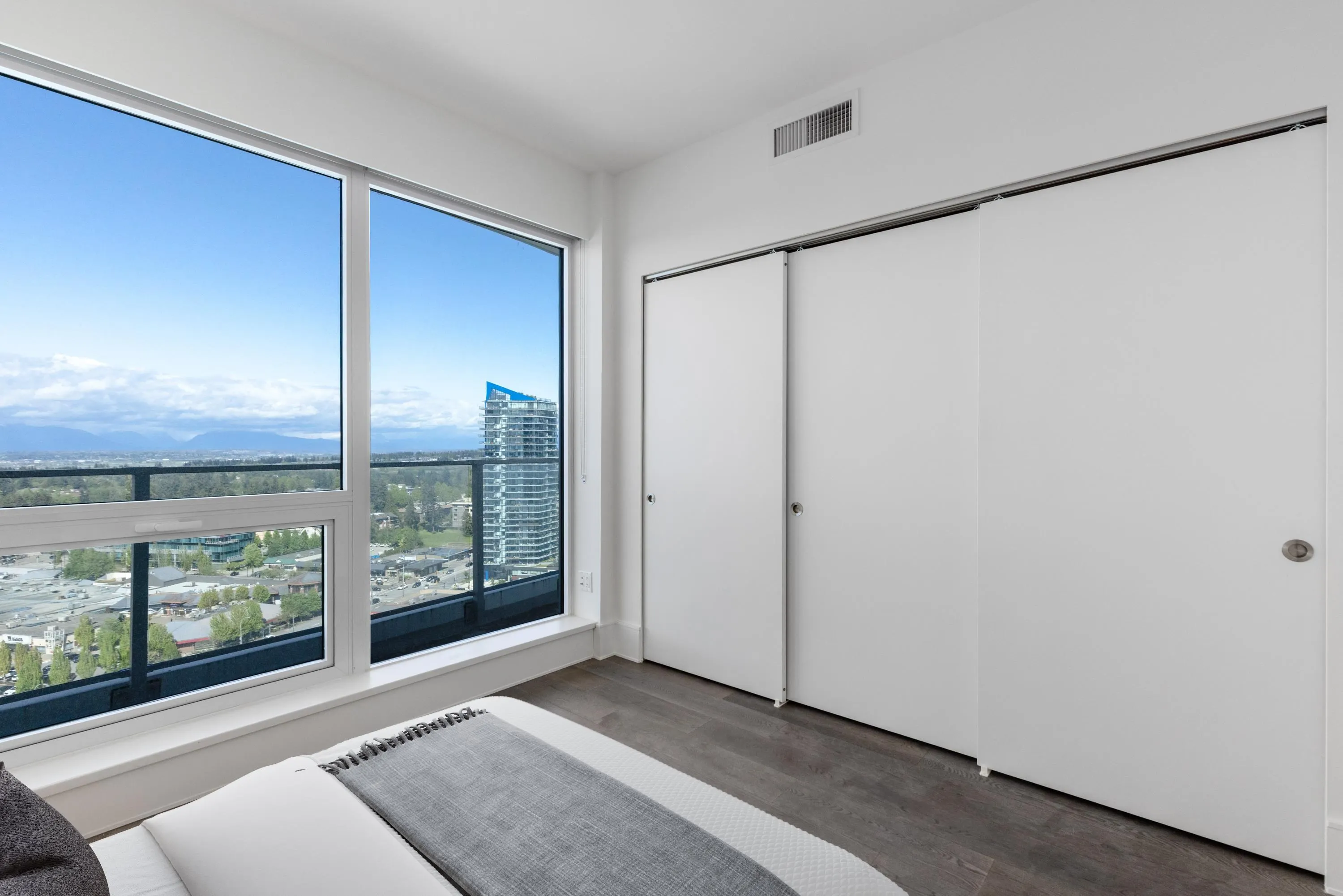 1501 Foster Street #2102