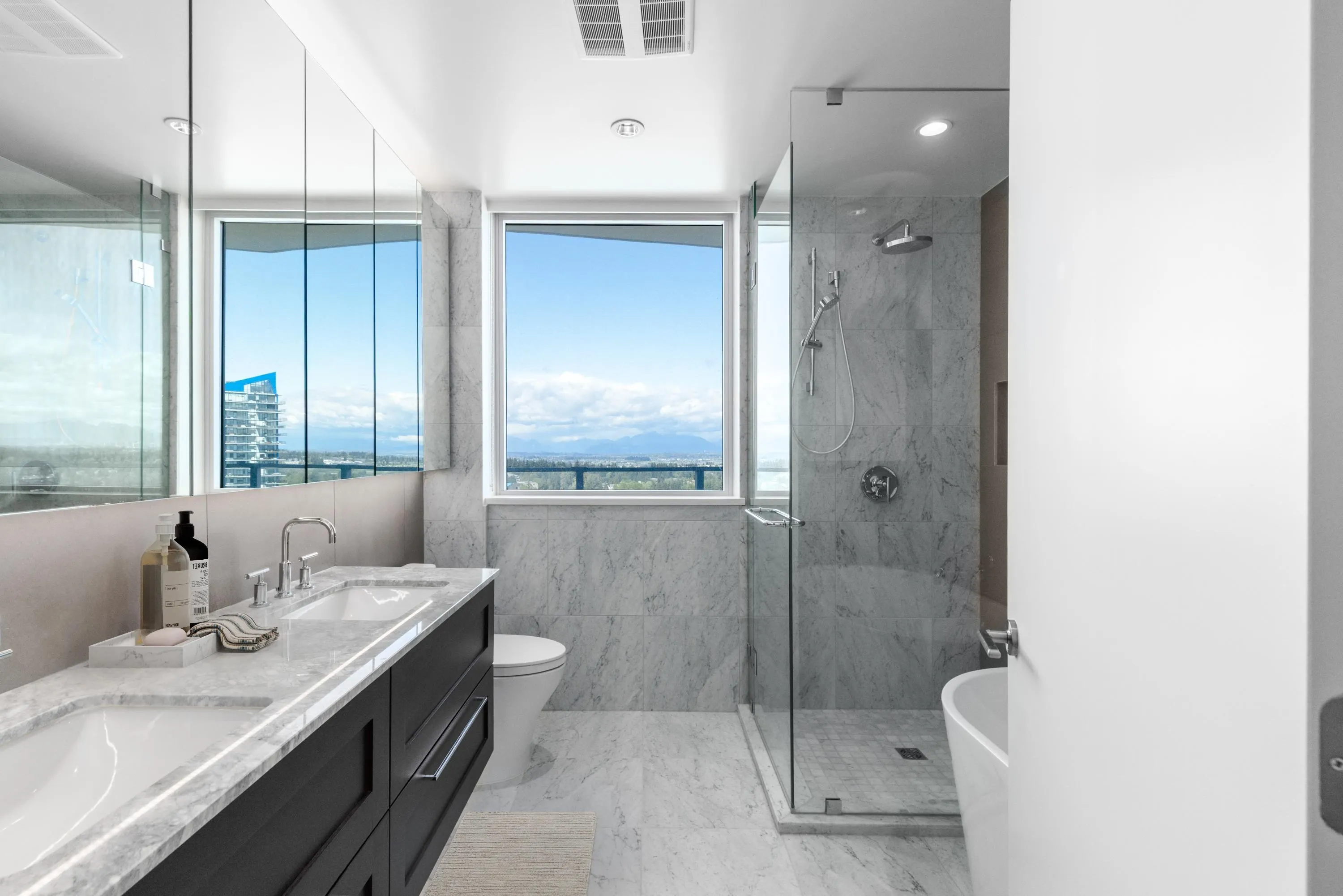 1501 Foster Street #2102