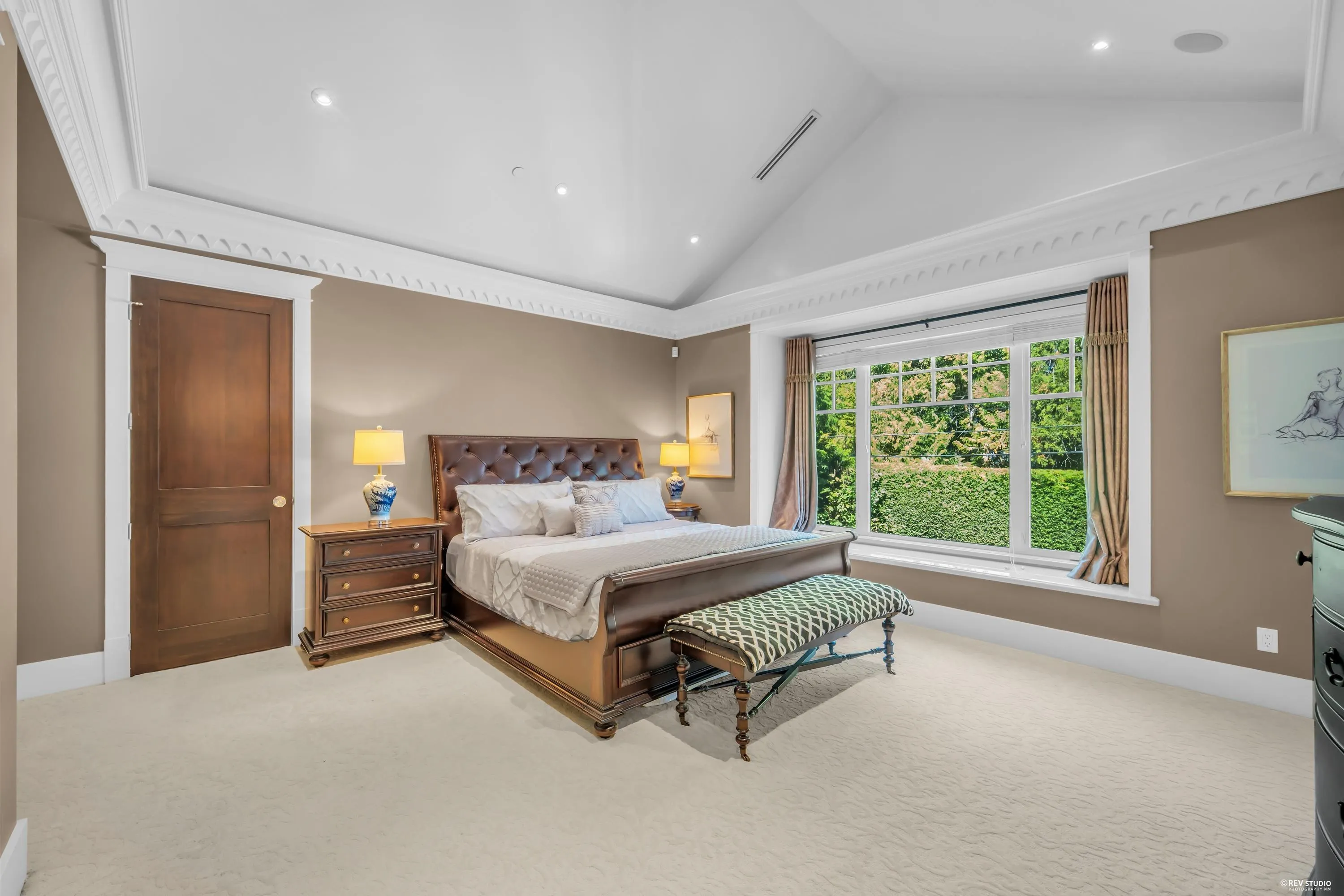 1425 W 26th Avenue