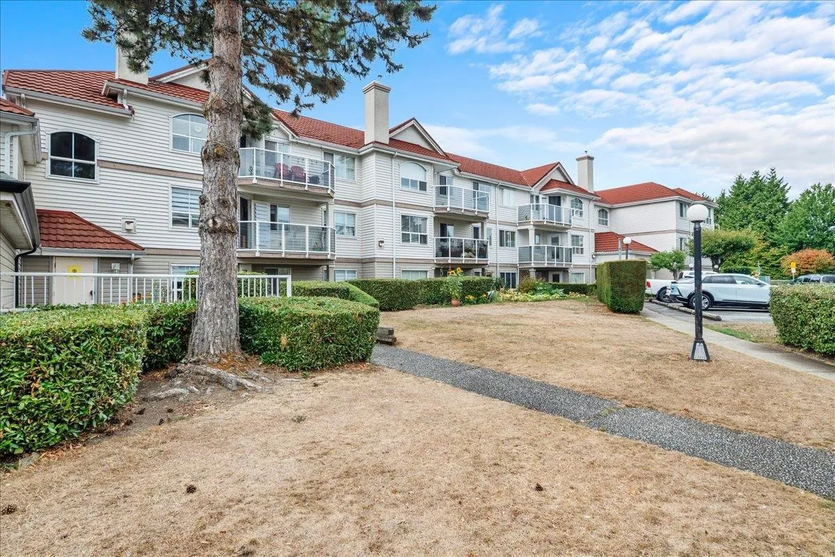 12733 72 Avenue #103