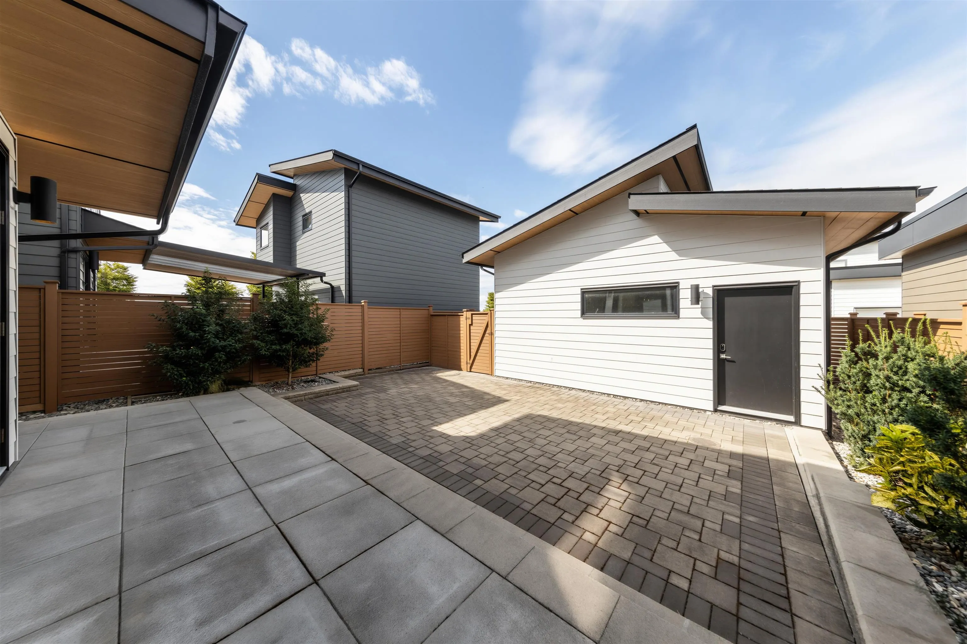 4725 Blue Heron Way