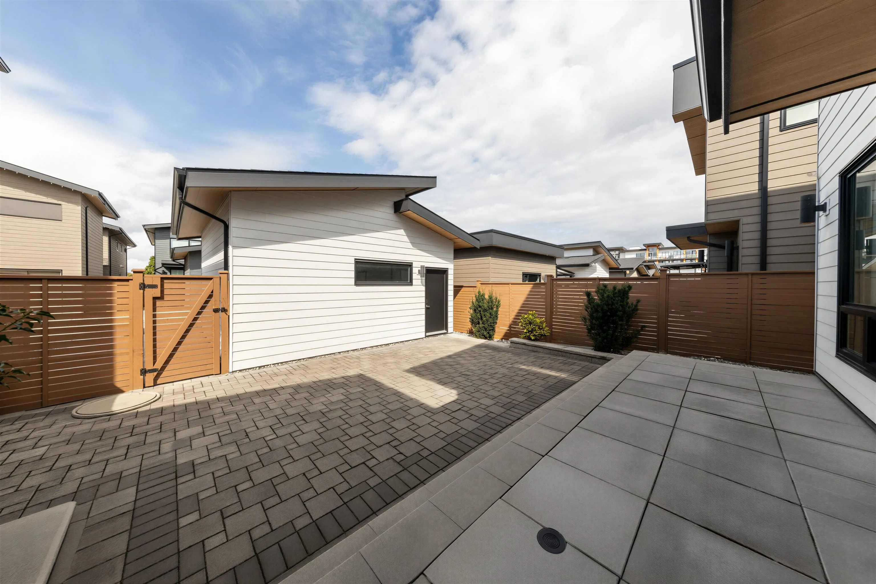 4725 Blue Heron Way