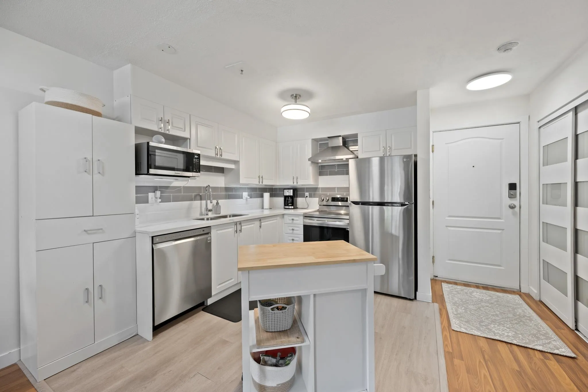 5765 Glover Road #202