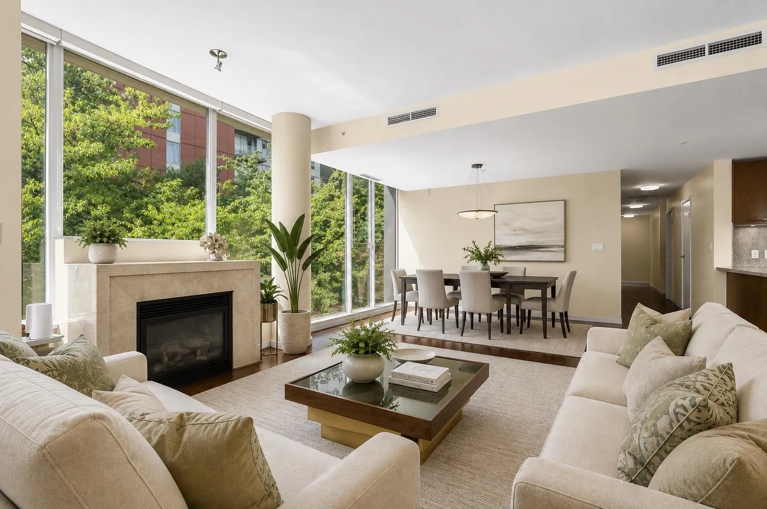 9 Smithe Mews #200