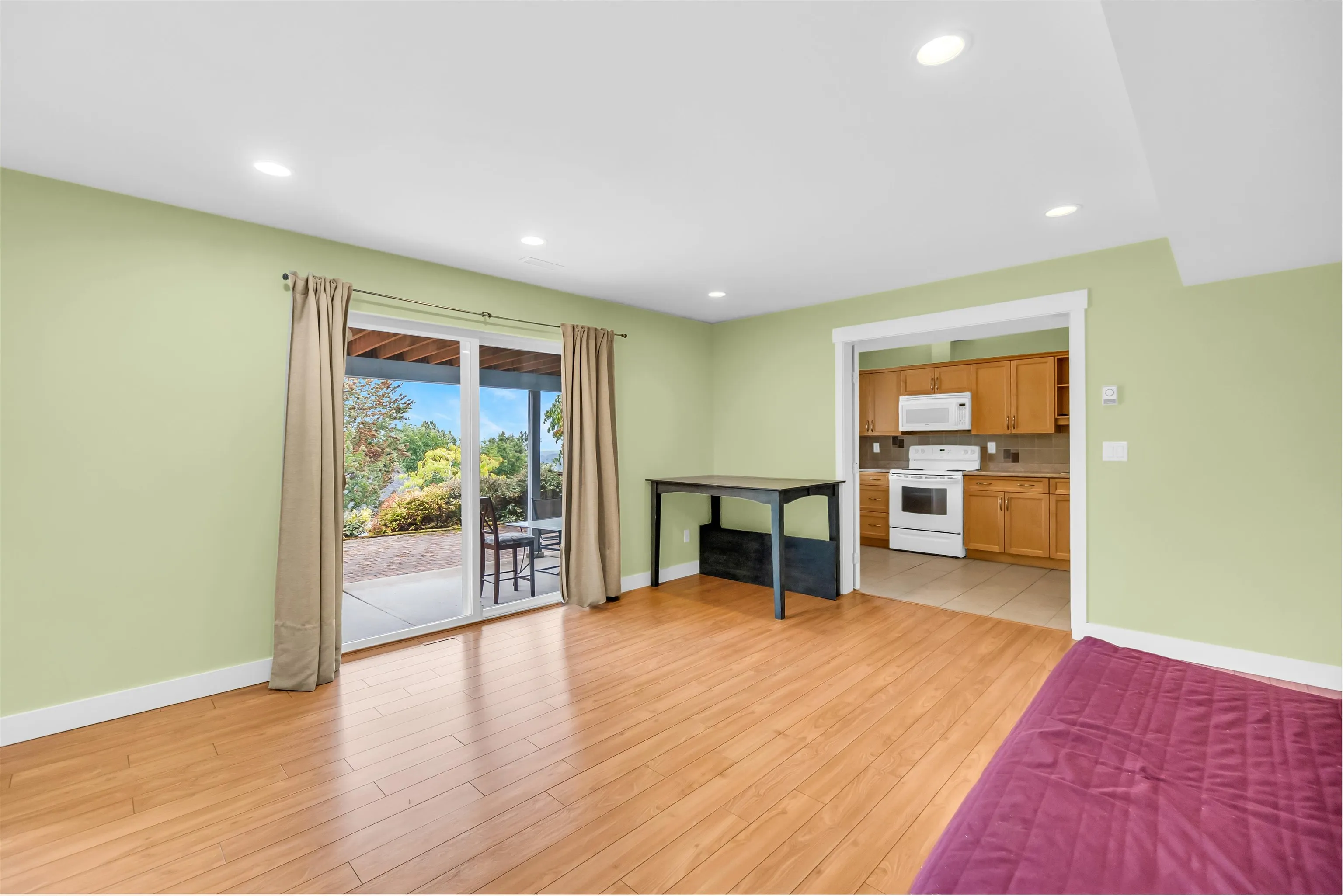 118 Fernway Drive