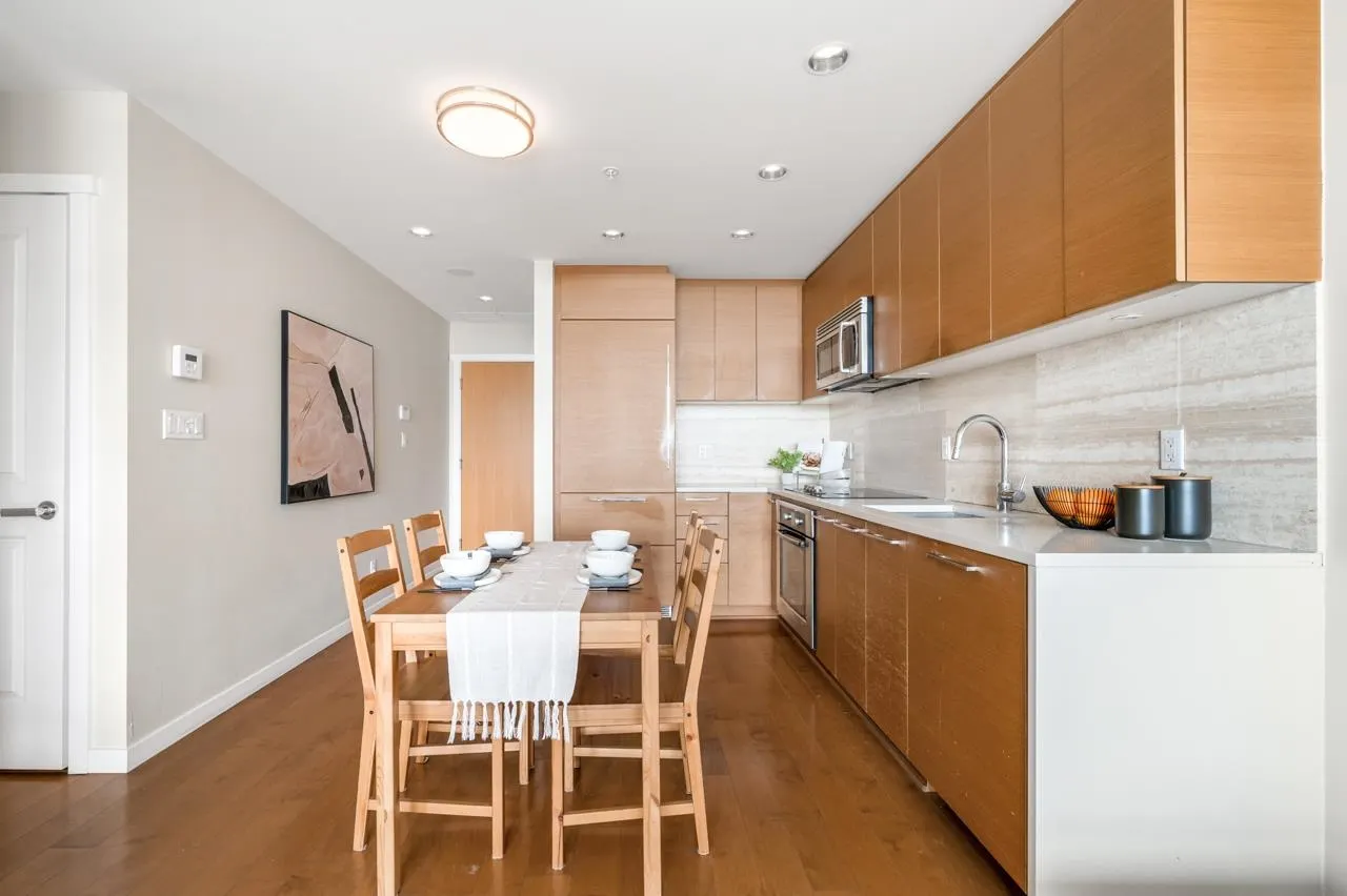 5728 Berton Avenue #1503