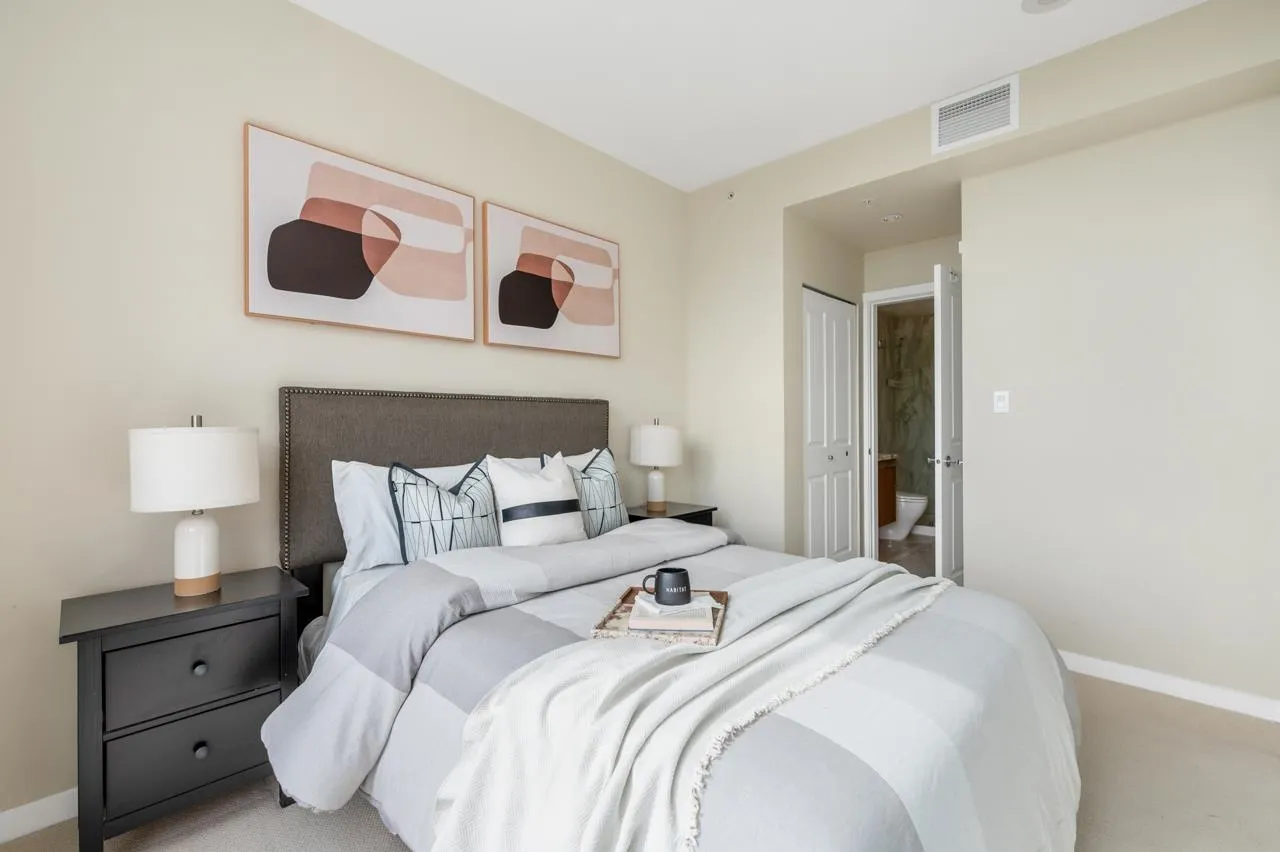5728 Berton Avenue #1503