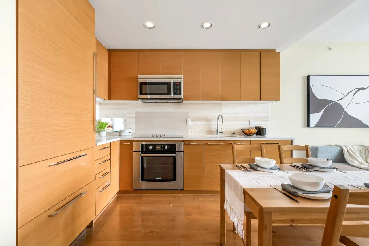 5728 Berton Avenue #1503