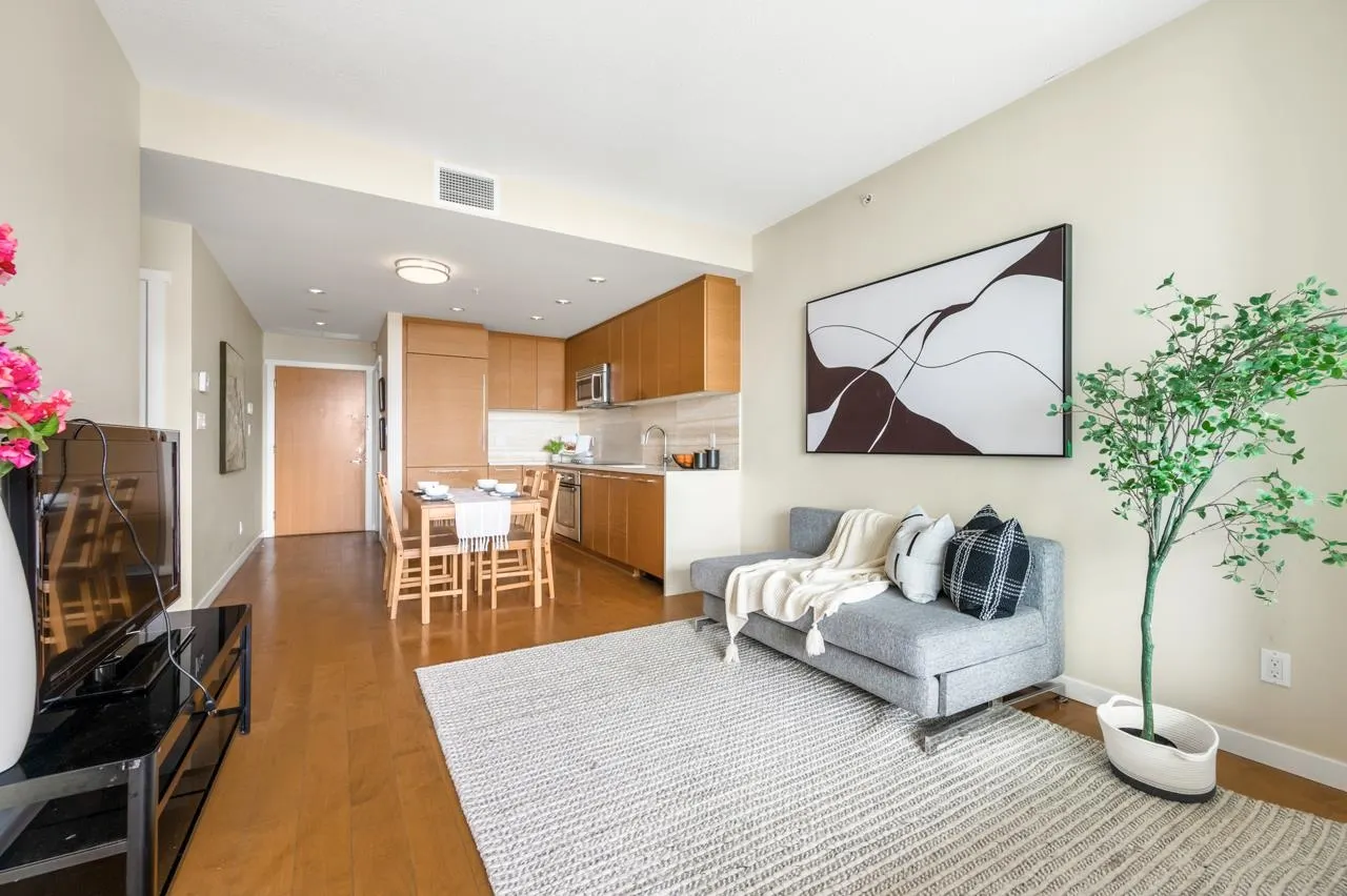 5728 Berton Avenue #1503