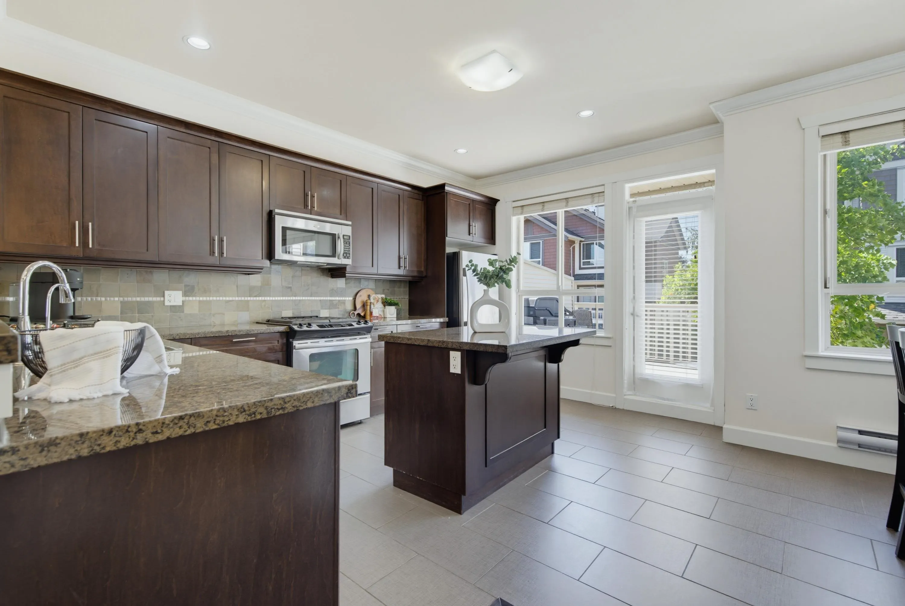 19560 68 Avenue #29
