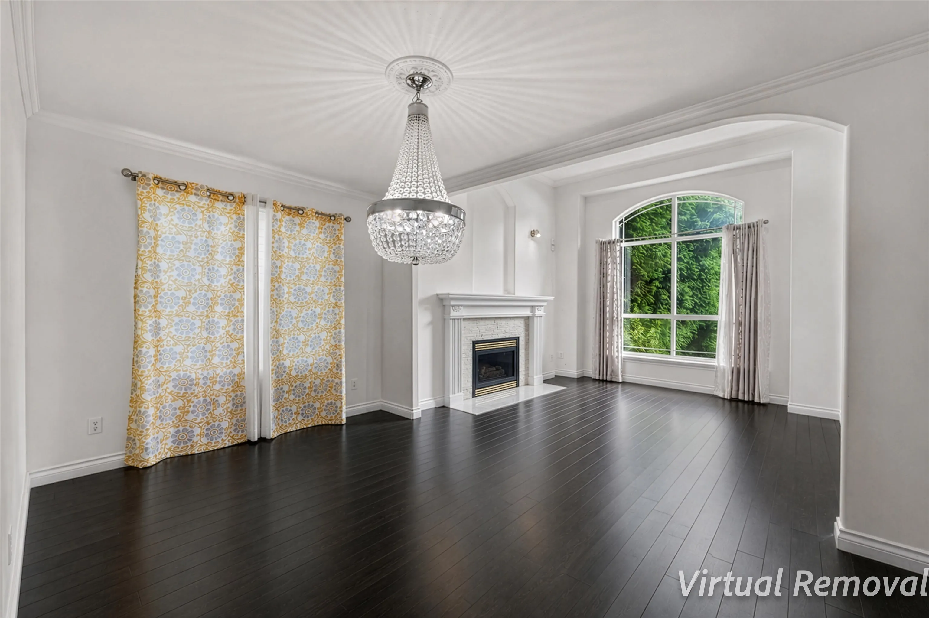 887 Riverside Drive