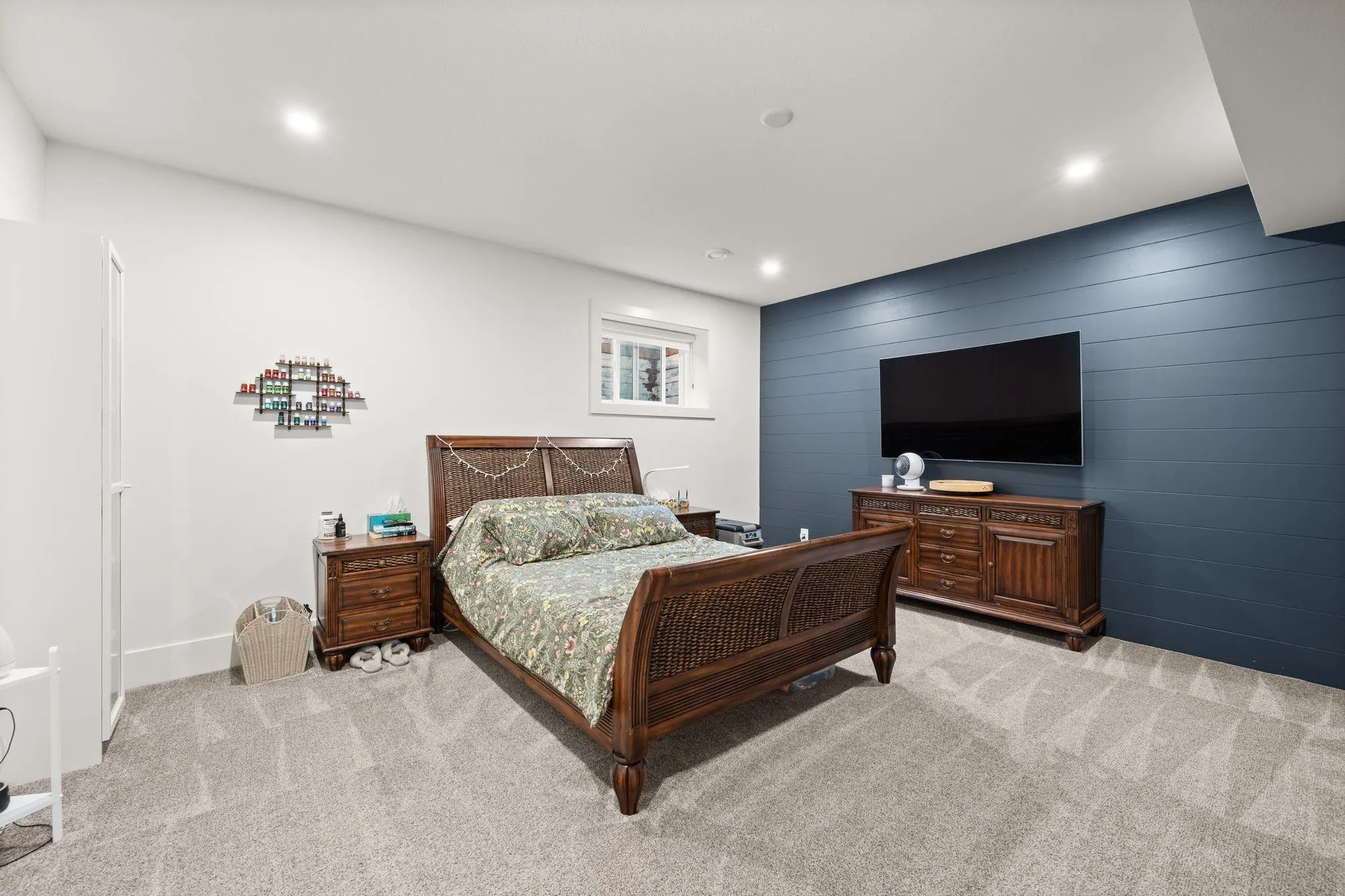 2732 Eagle Summit Crescent
