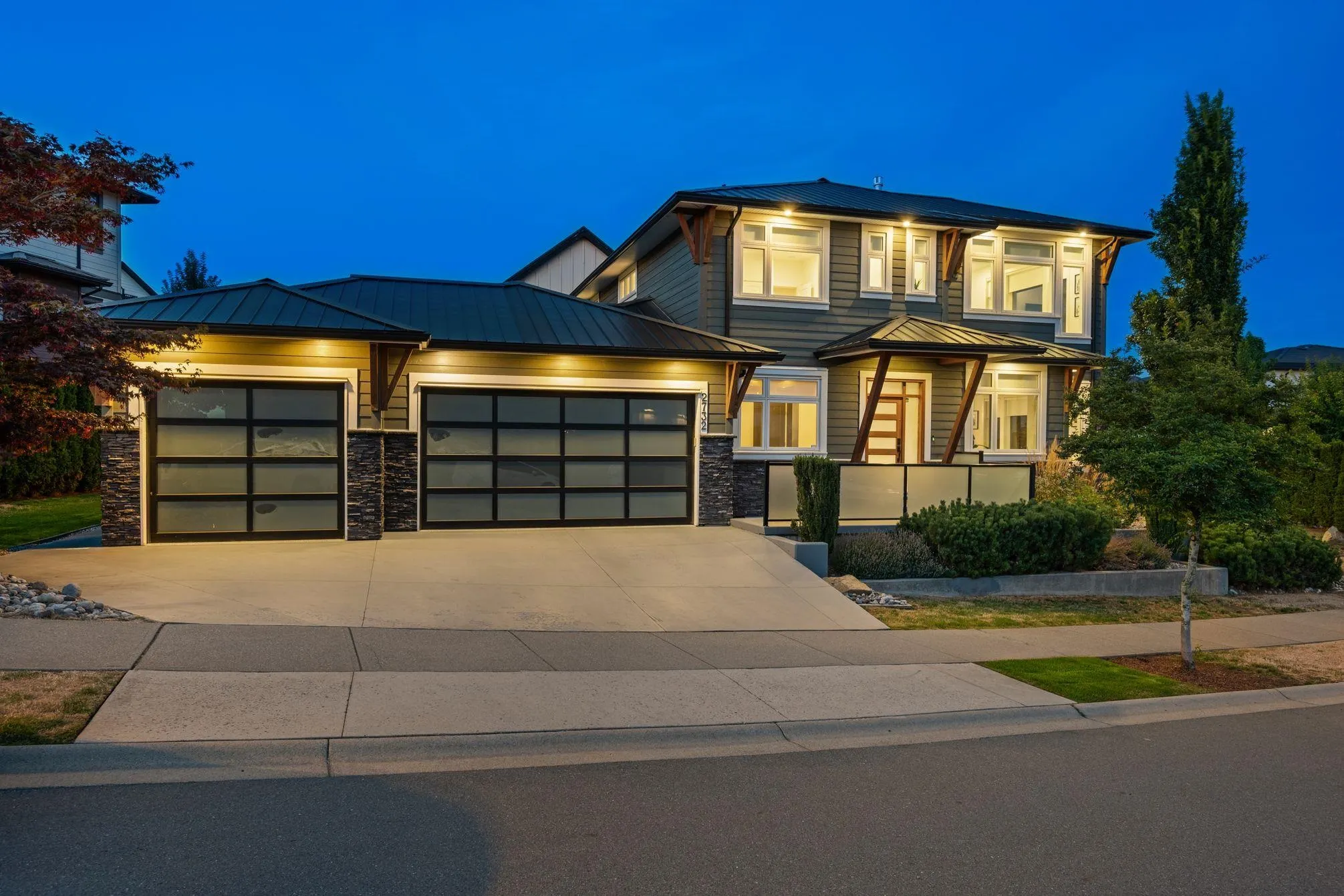 2732 Eagle Summit Crescent