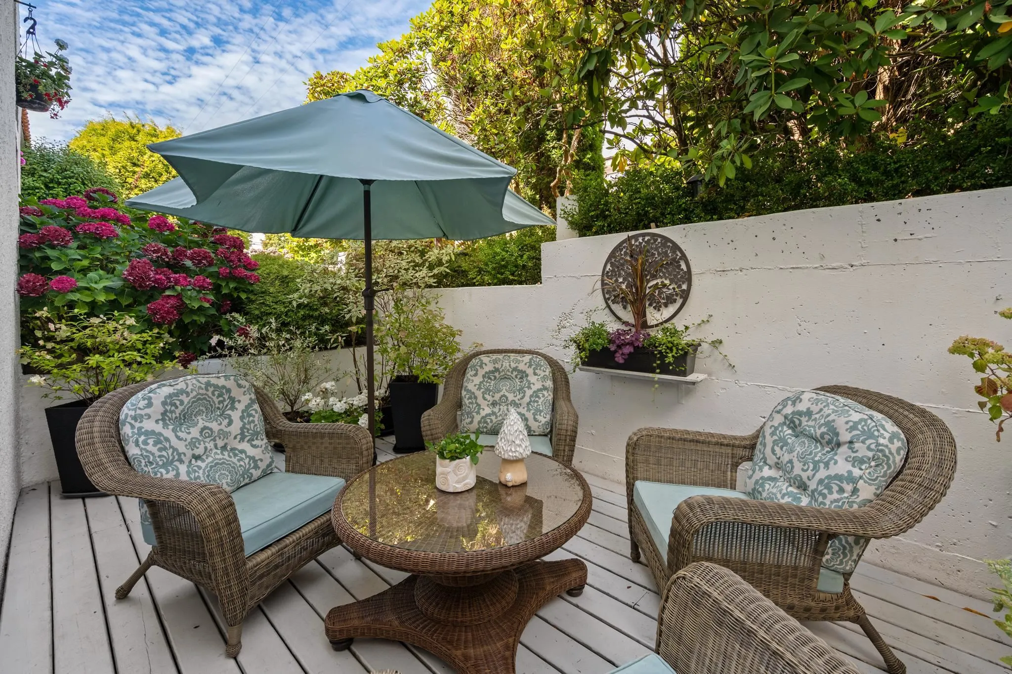 15070 Prospect Avenue #204