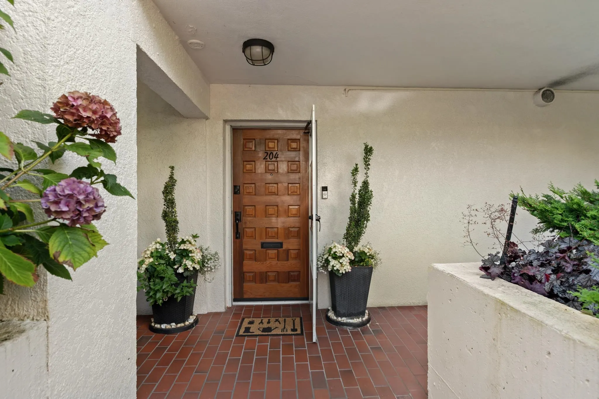 15070 Prospect Avenue #204