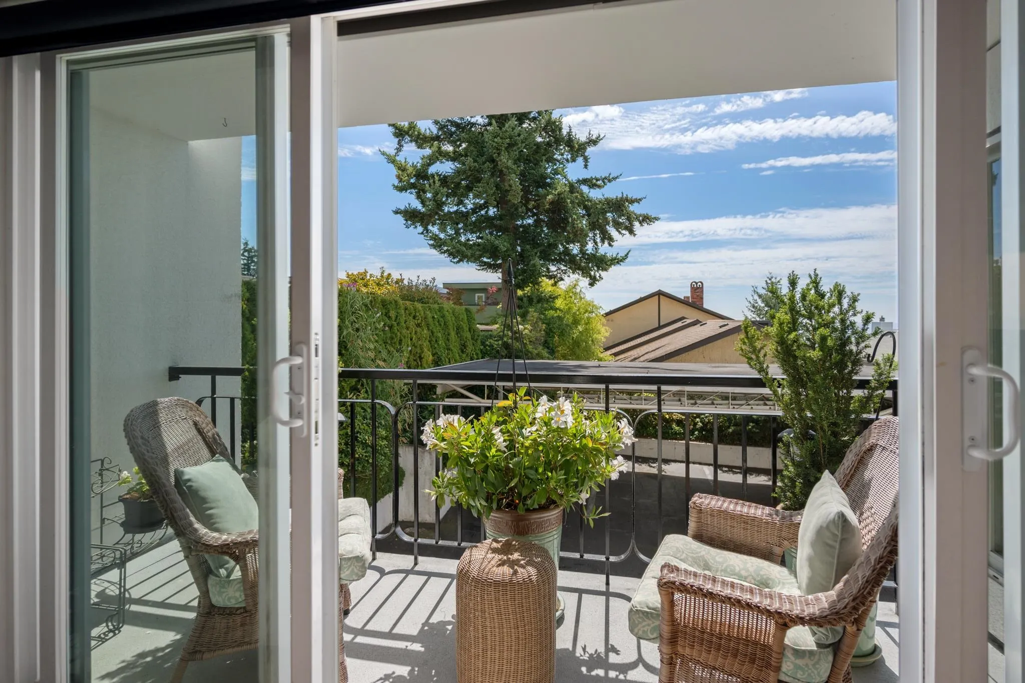 15070 Prospect Avenue #204