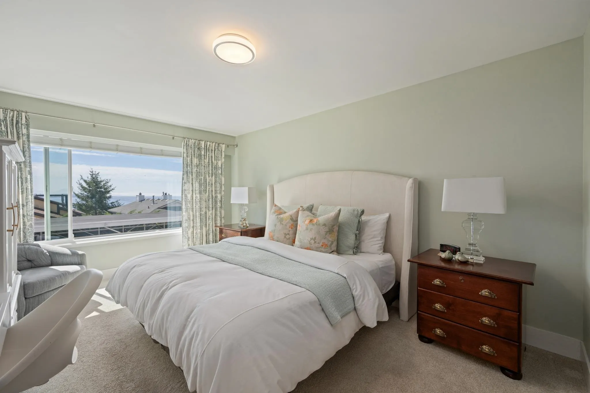 15070 Prospect Avenue #204