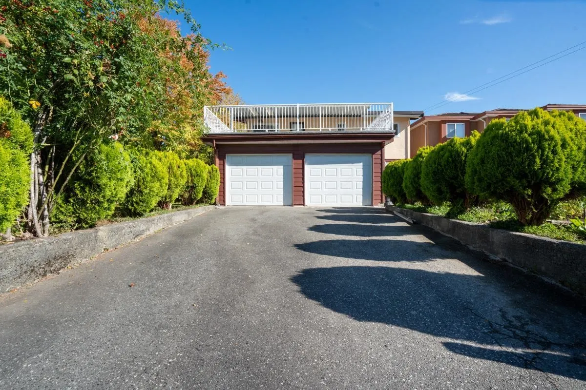 232 Macdonald Avenue