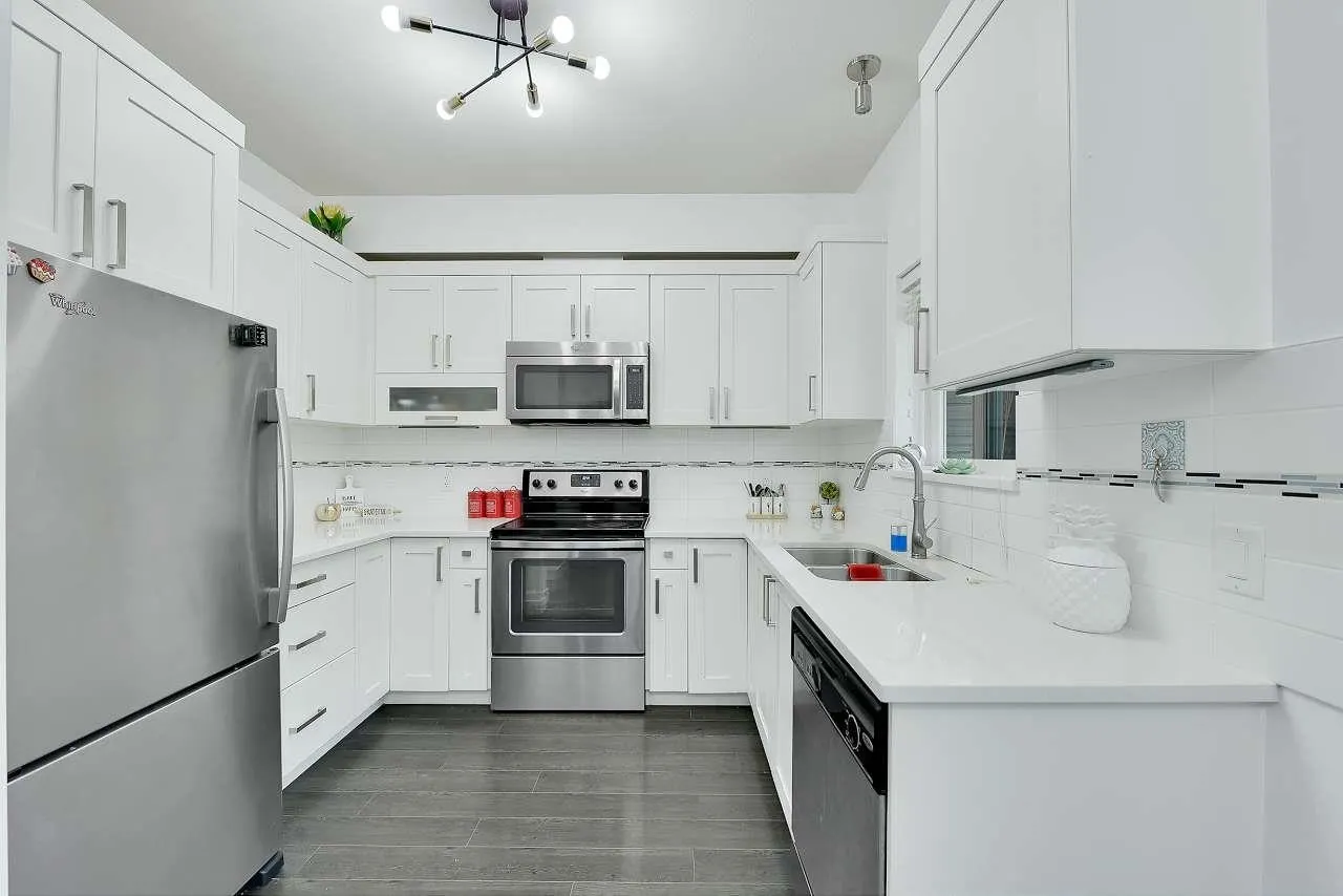 13864 Hyland Road #10