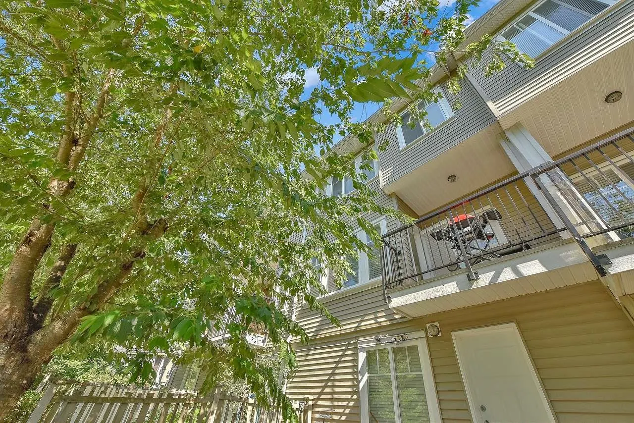 13864 Hyland Road #10