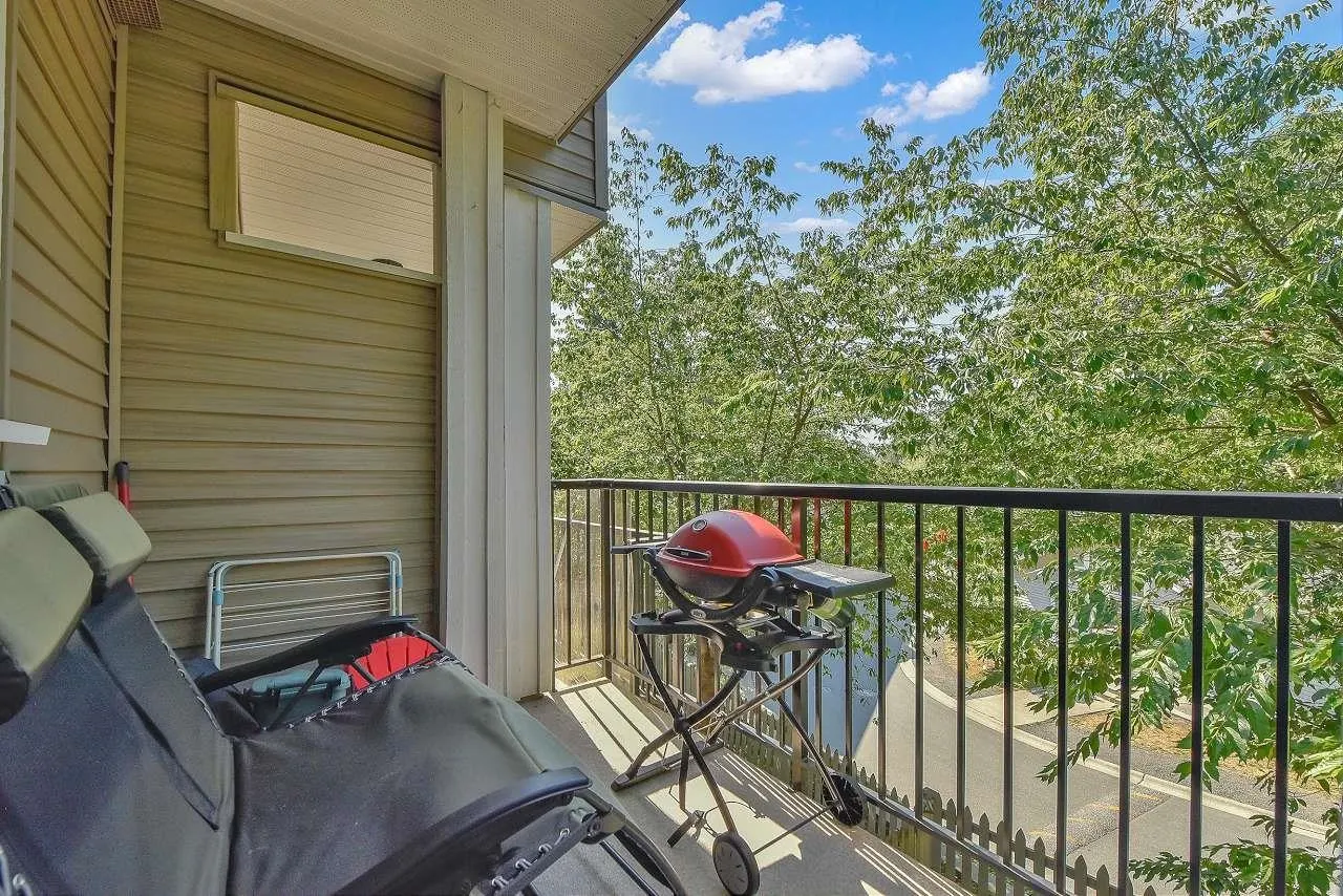 13864 Hyland Road #10