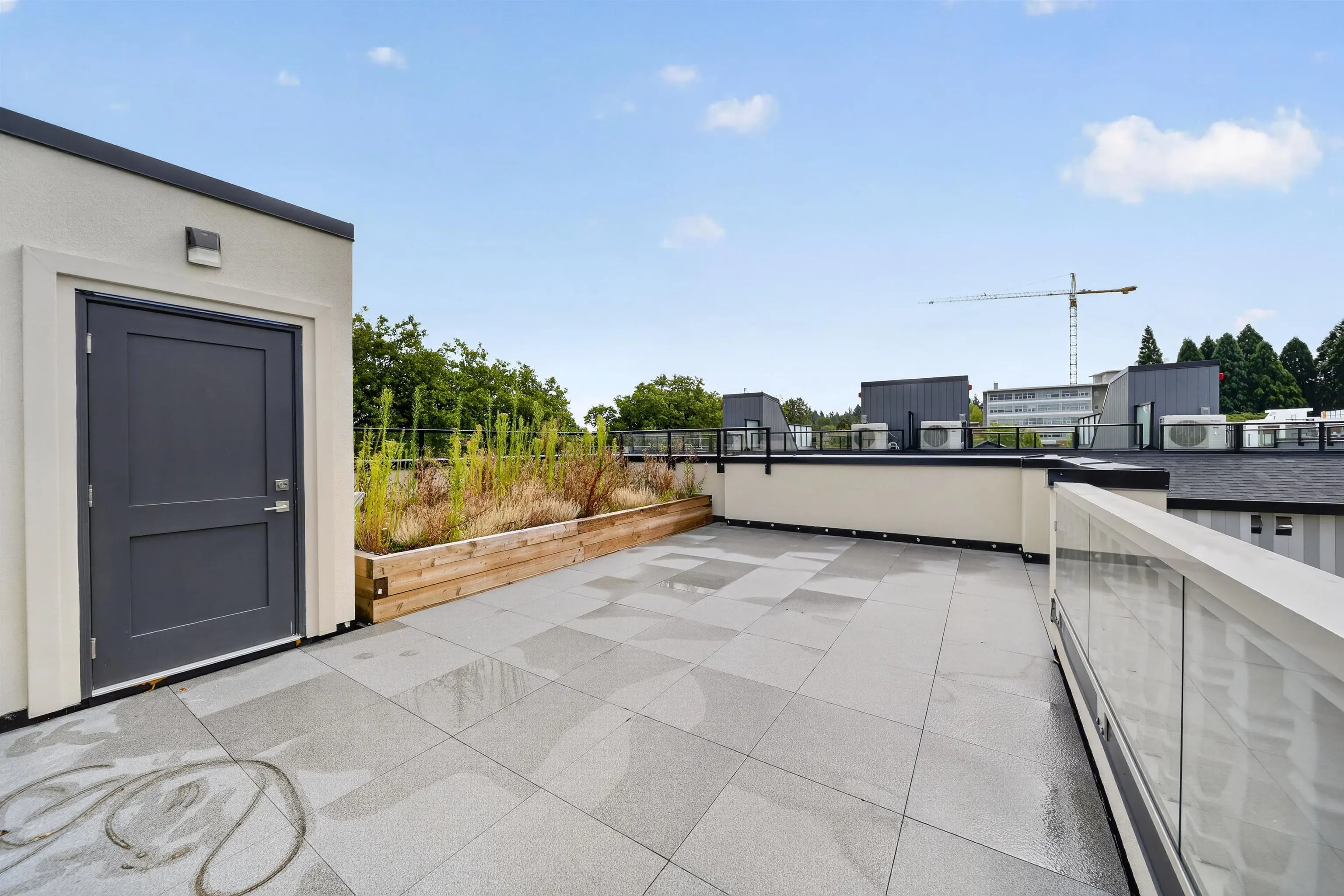 918 W 32nd Avenue #208