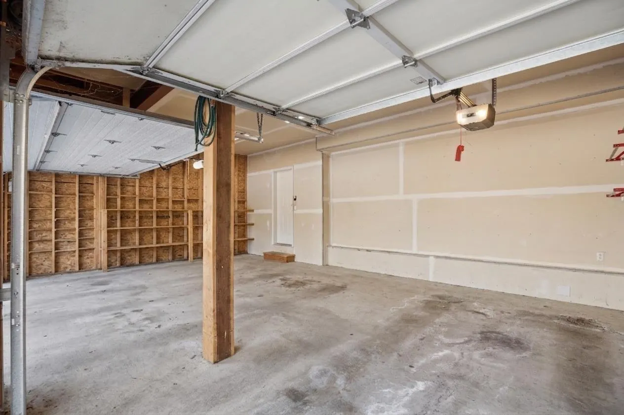 214 Aspenwood Drive