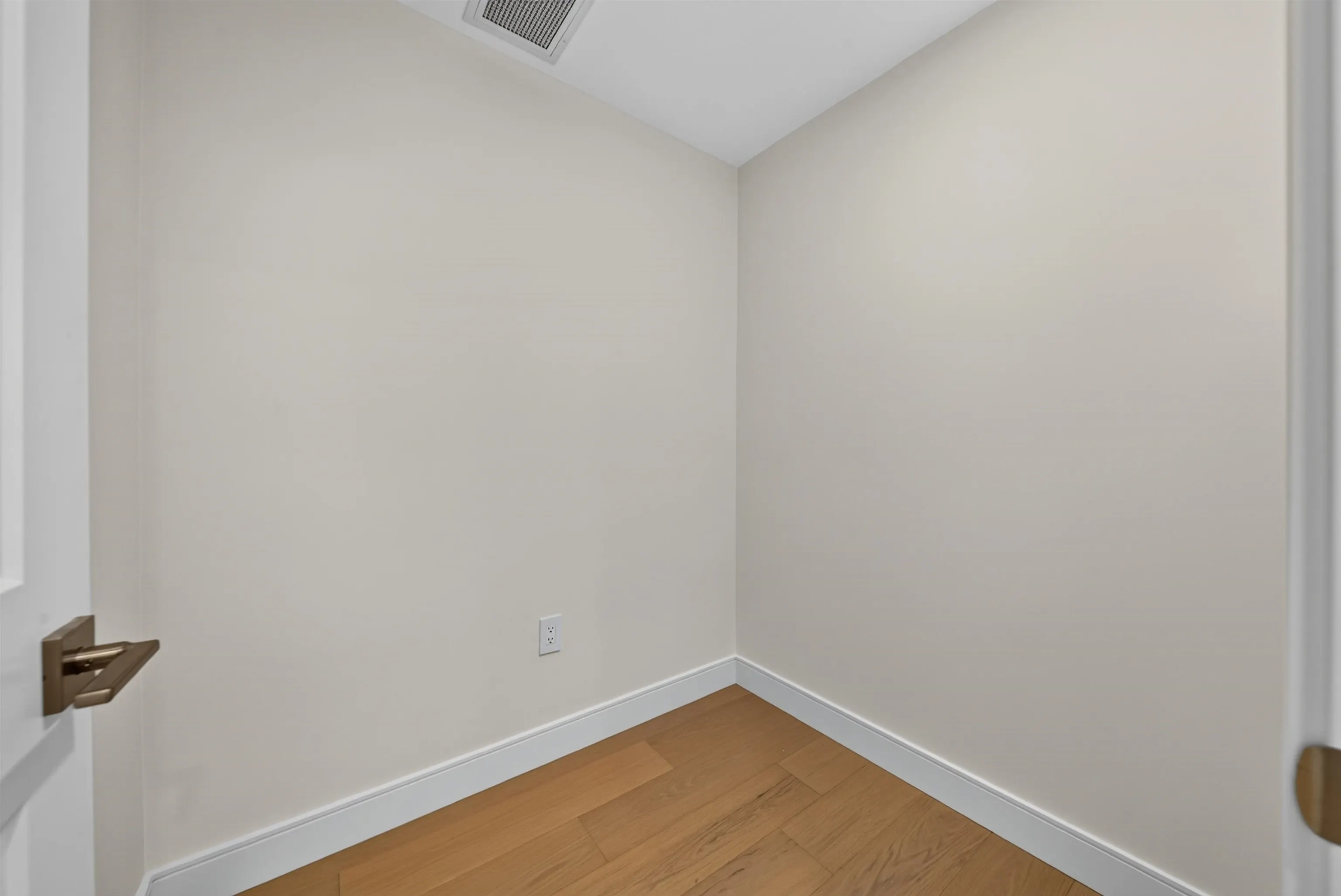 918 W 32nd Avenue #110