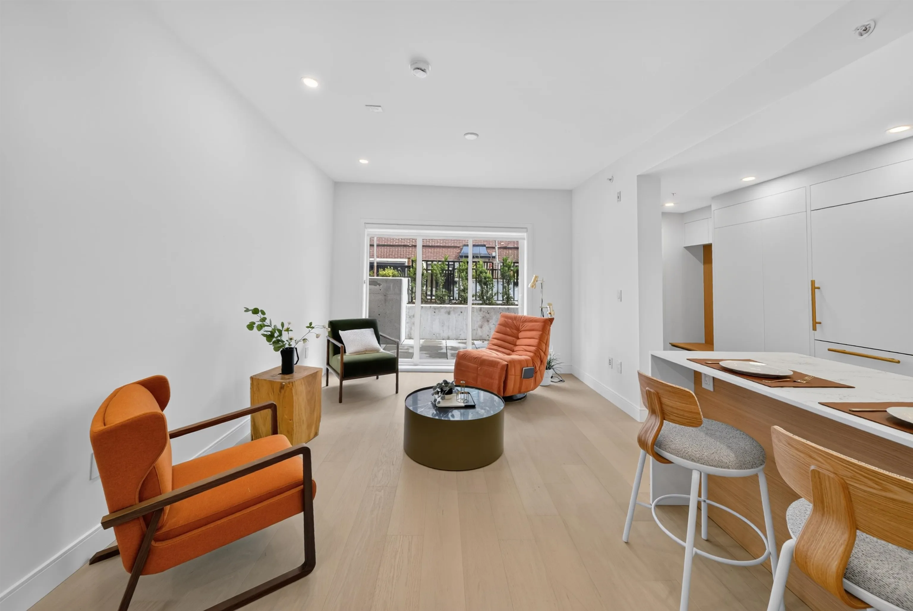 918 W 32nd Avenue #110
