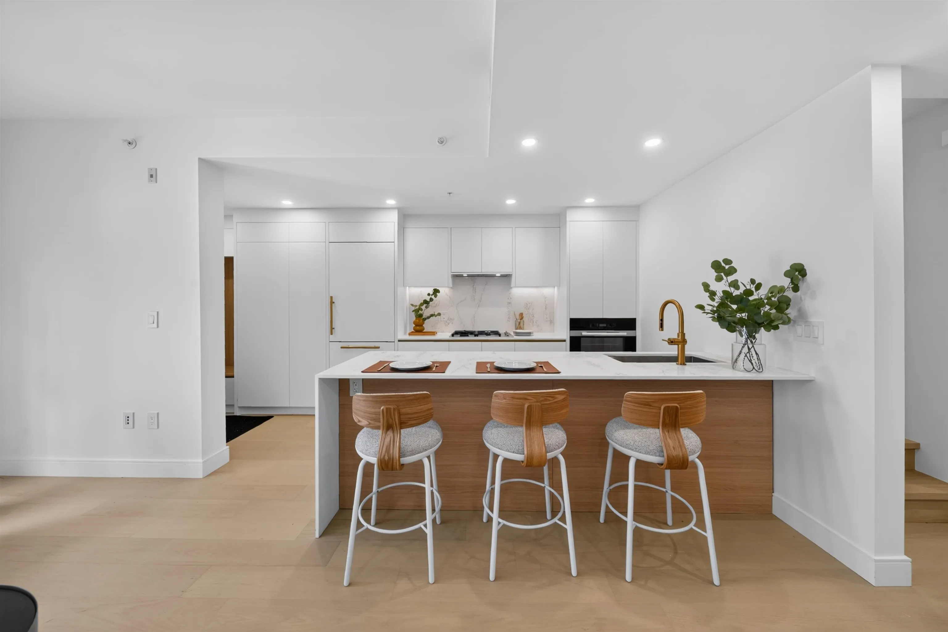 918 W 32nd Avenue #110