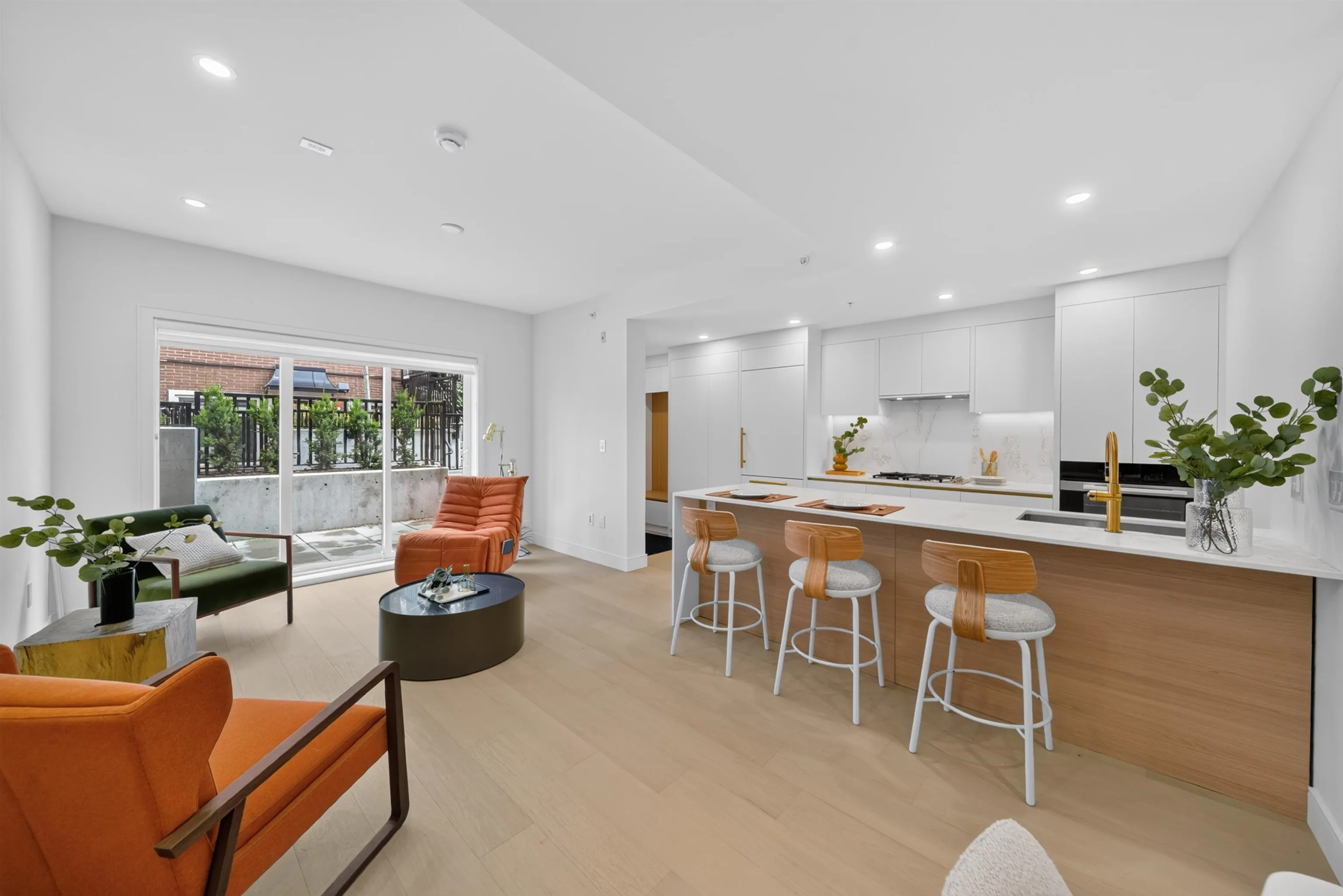 918 W 32nd Avenue #110