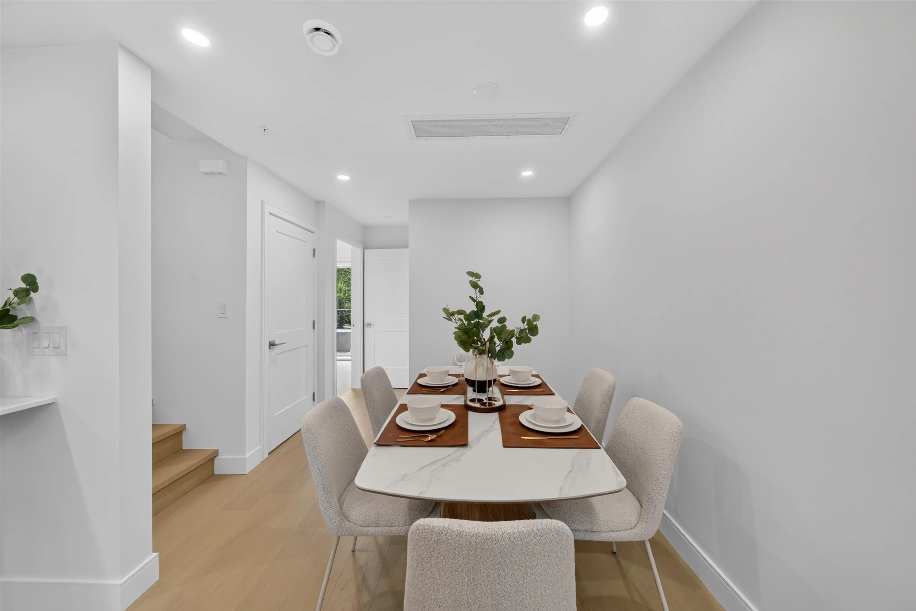 918 W 32nd Avenue #110