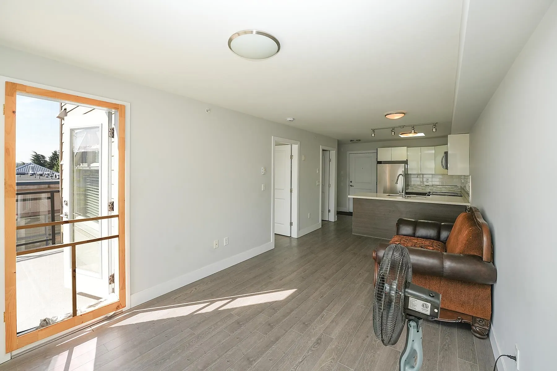2408 E Broadway #403