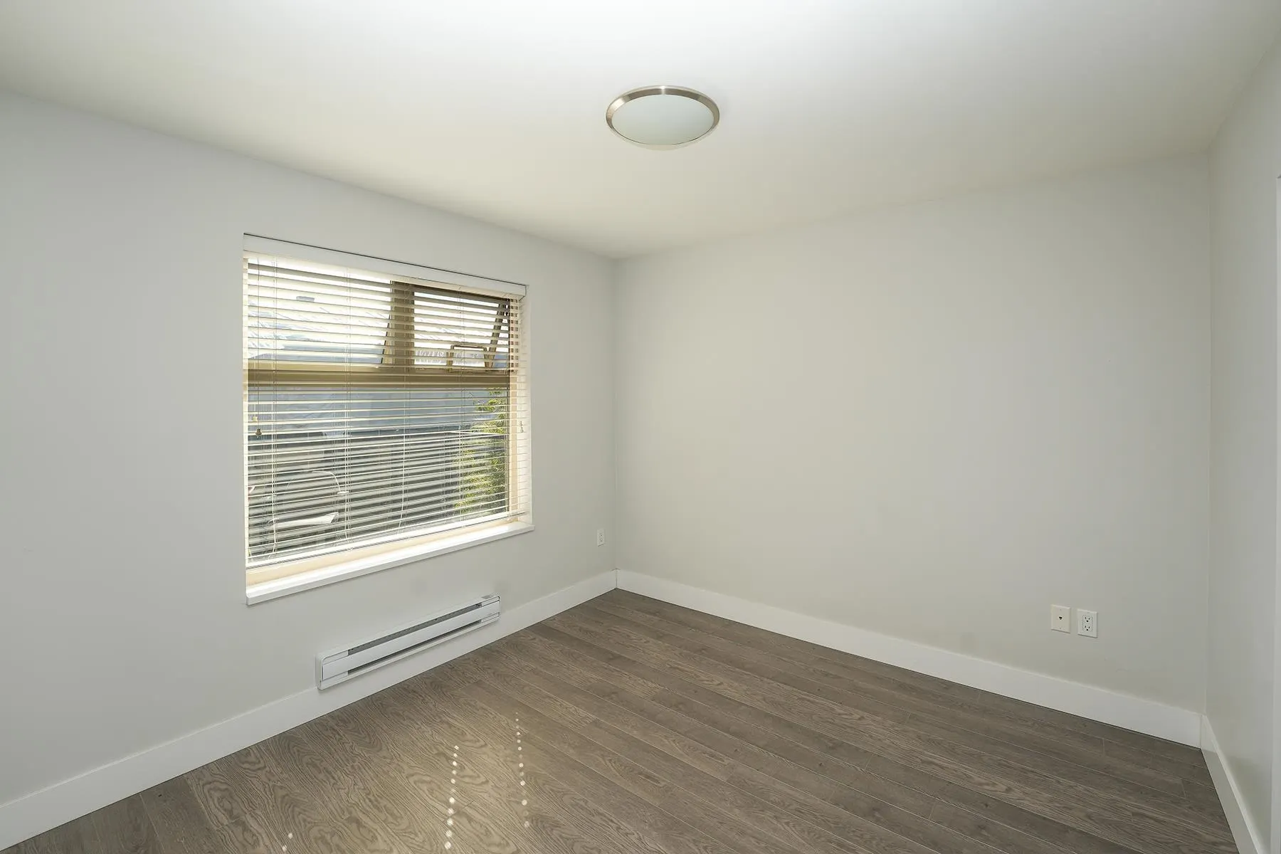 2408 E Broadway #403