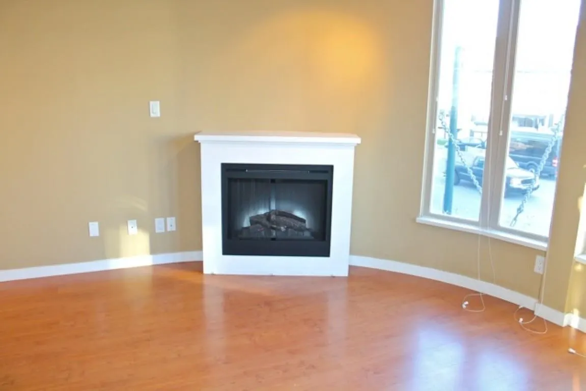3089 Oak Street #209