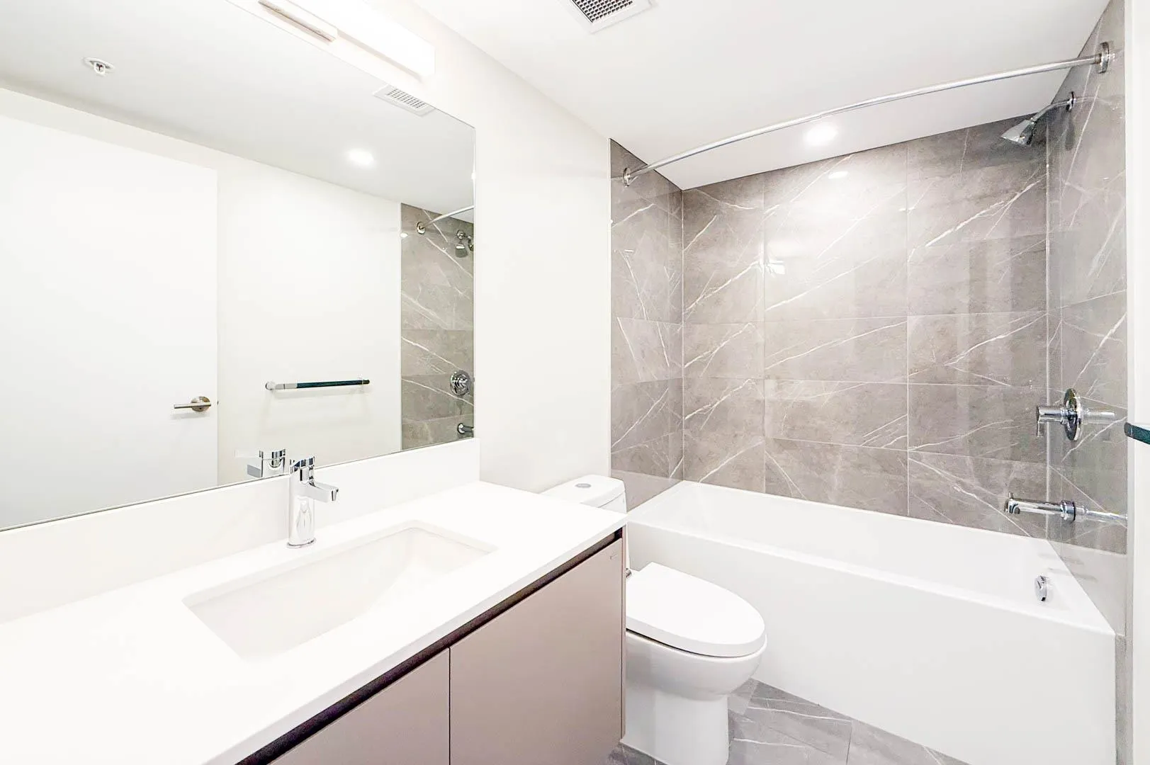 2050 E 20 Avenue #G34