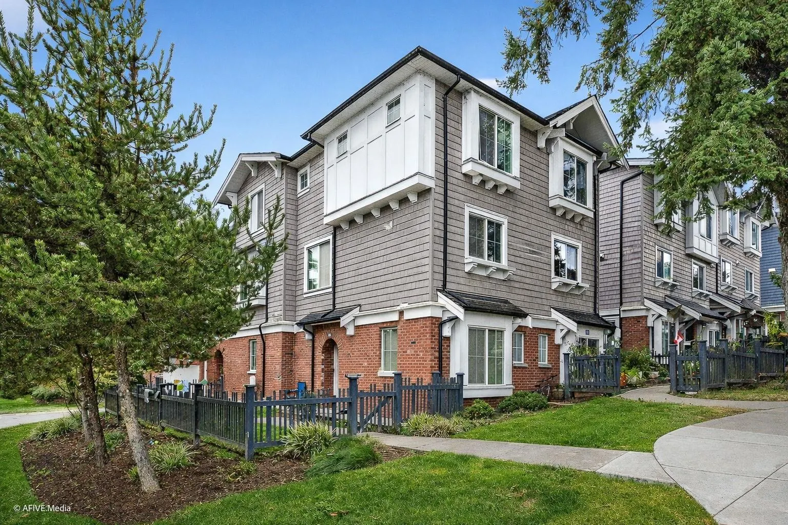 14833 61 Avenue #163