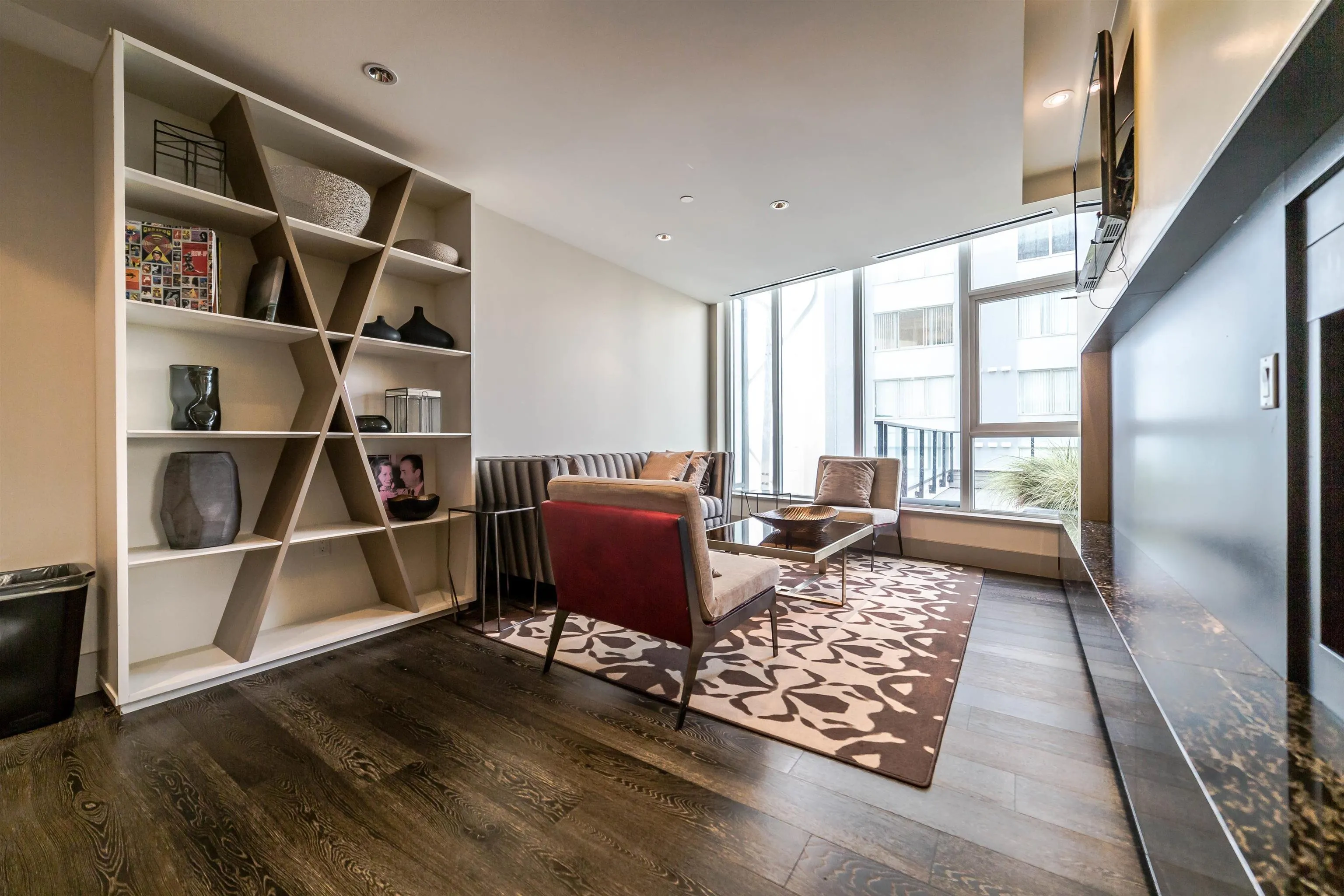 1221 Bidwell Street #904