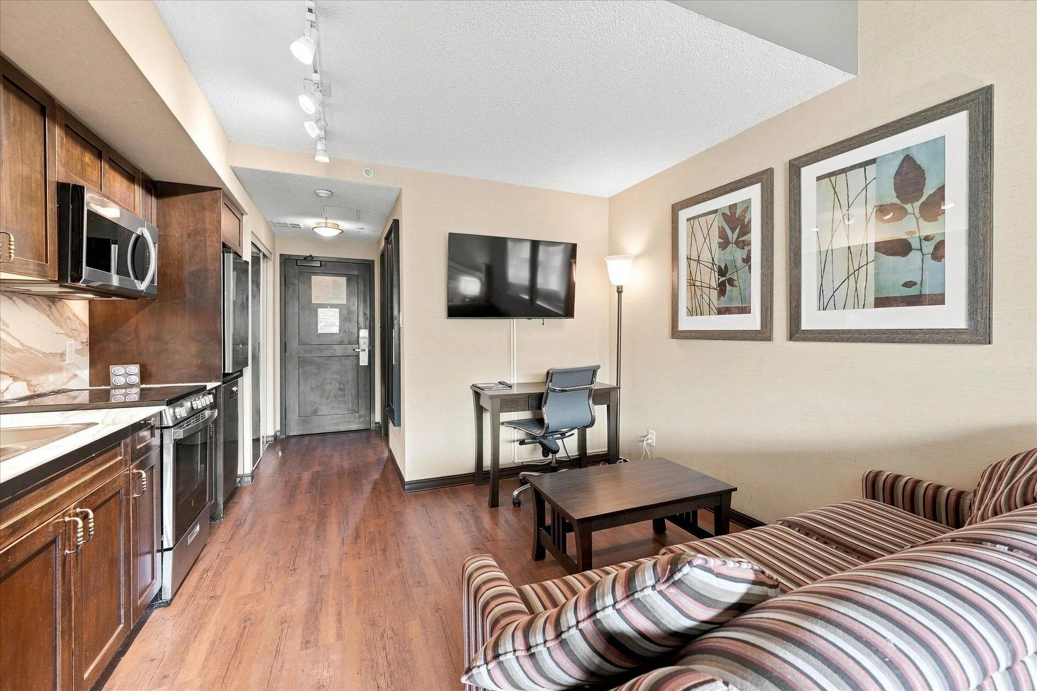 4220 Gateway Drive #227