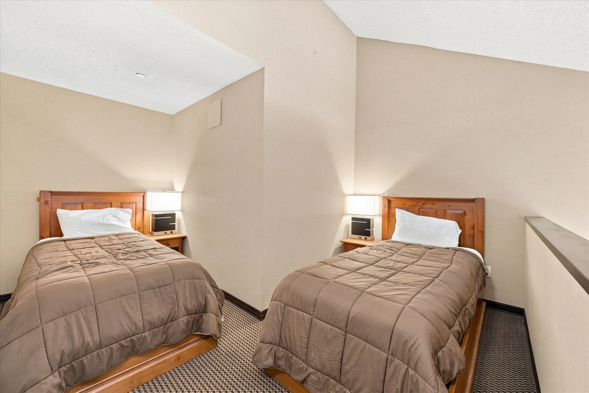 4220 Gateway Drive #227