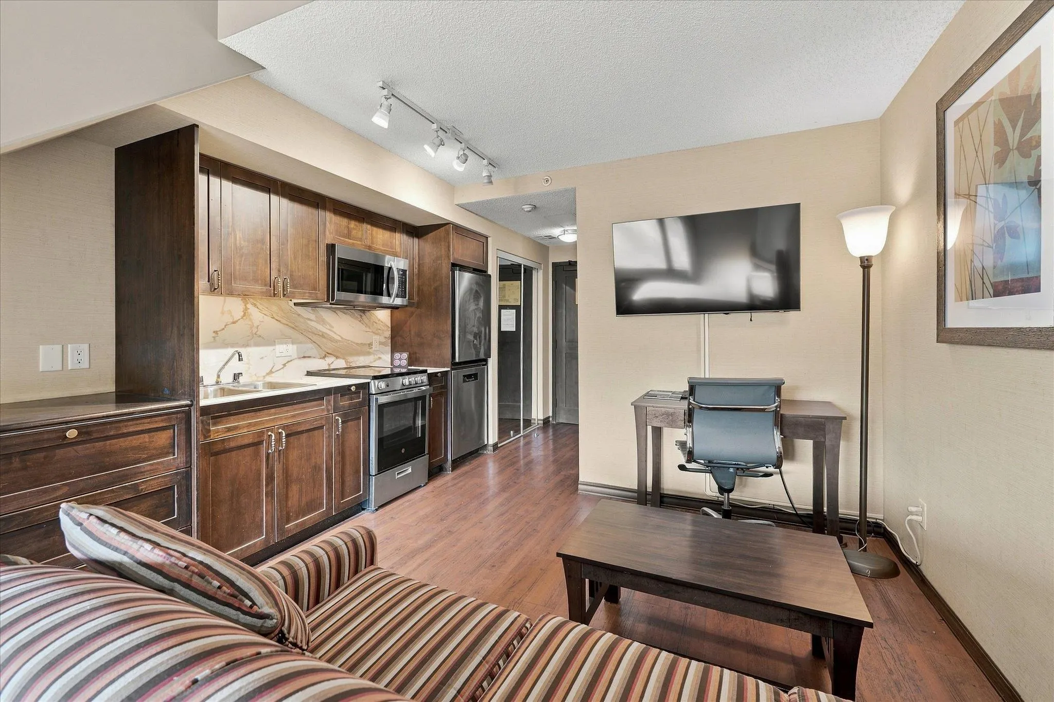 4220 Gateway Drive #227