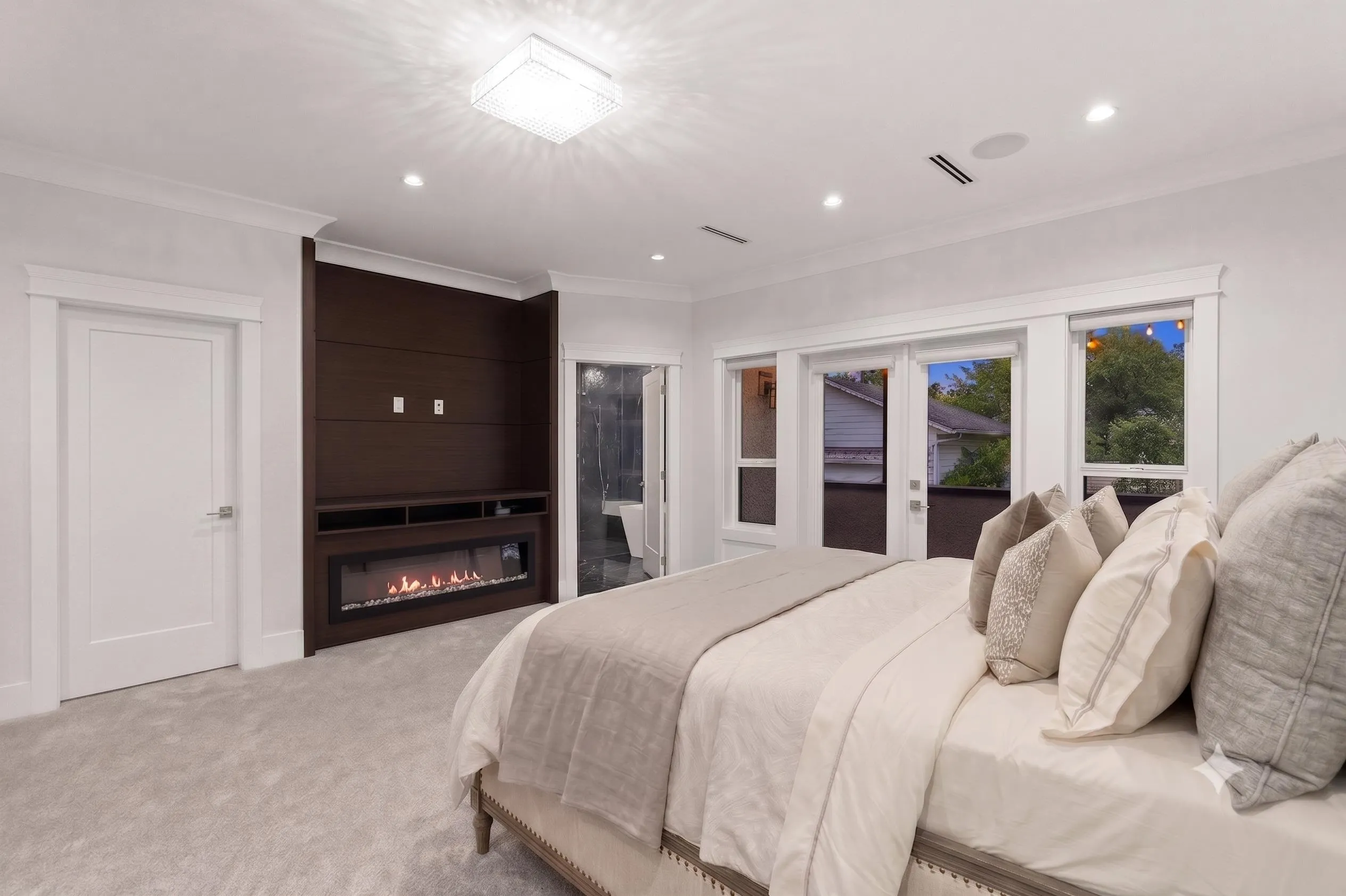 19031 60b Avenue
