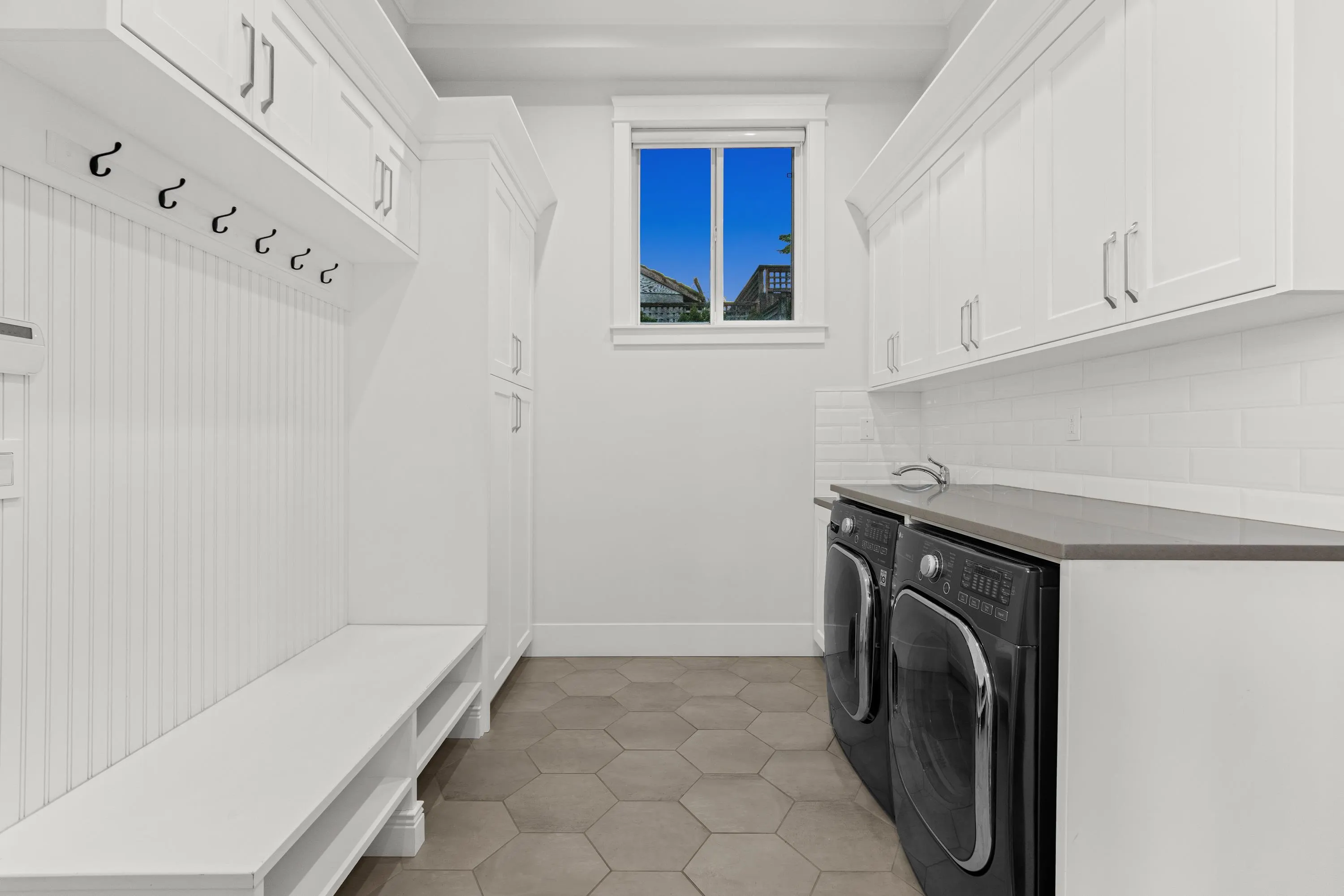 19031 60b Avenue