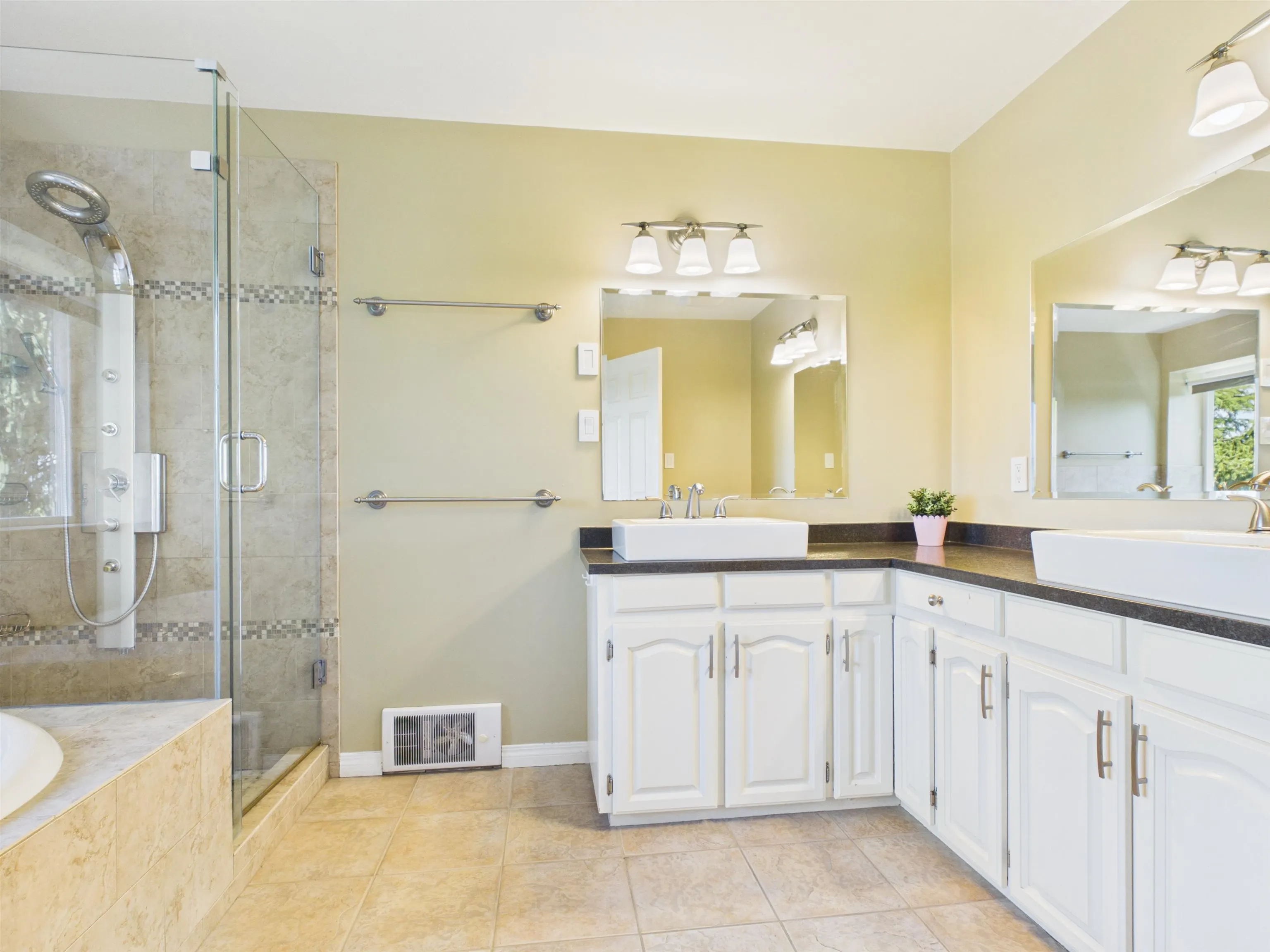 487 Alouette Drive