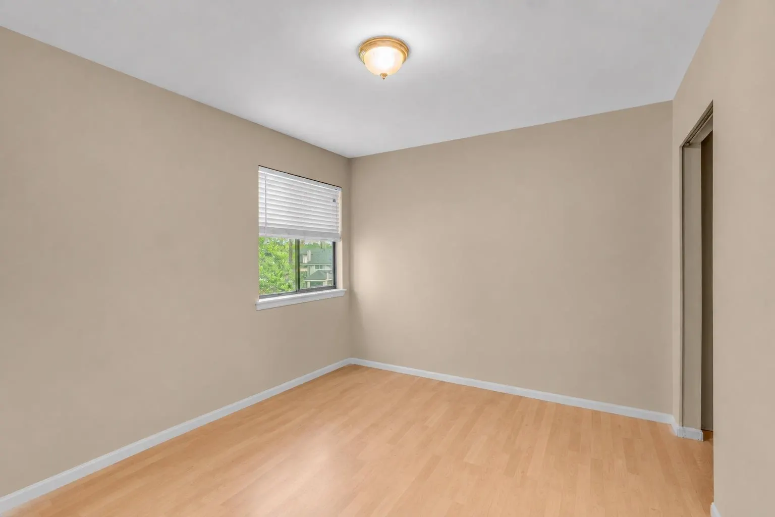 15049 75 Avenue