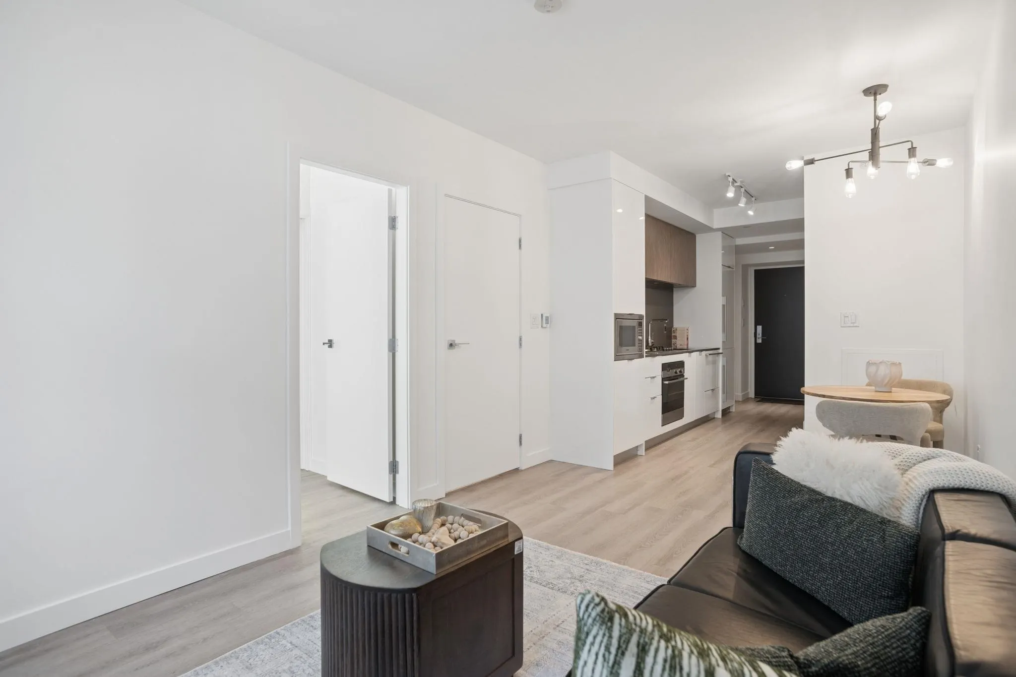 209 E 7th Avenue #507
