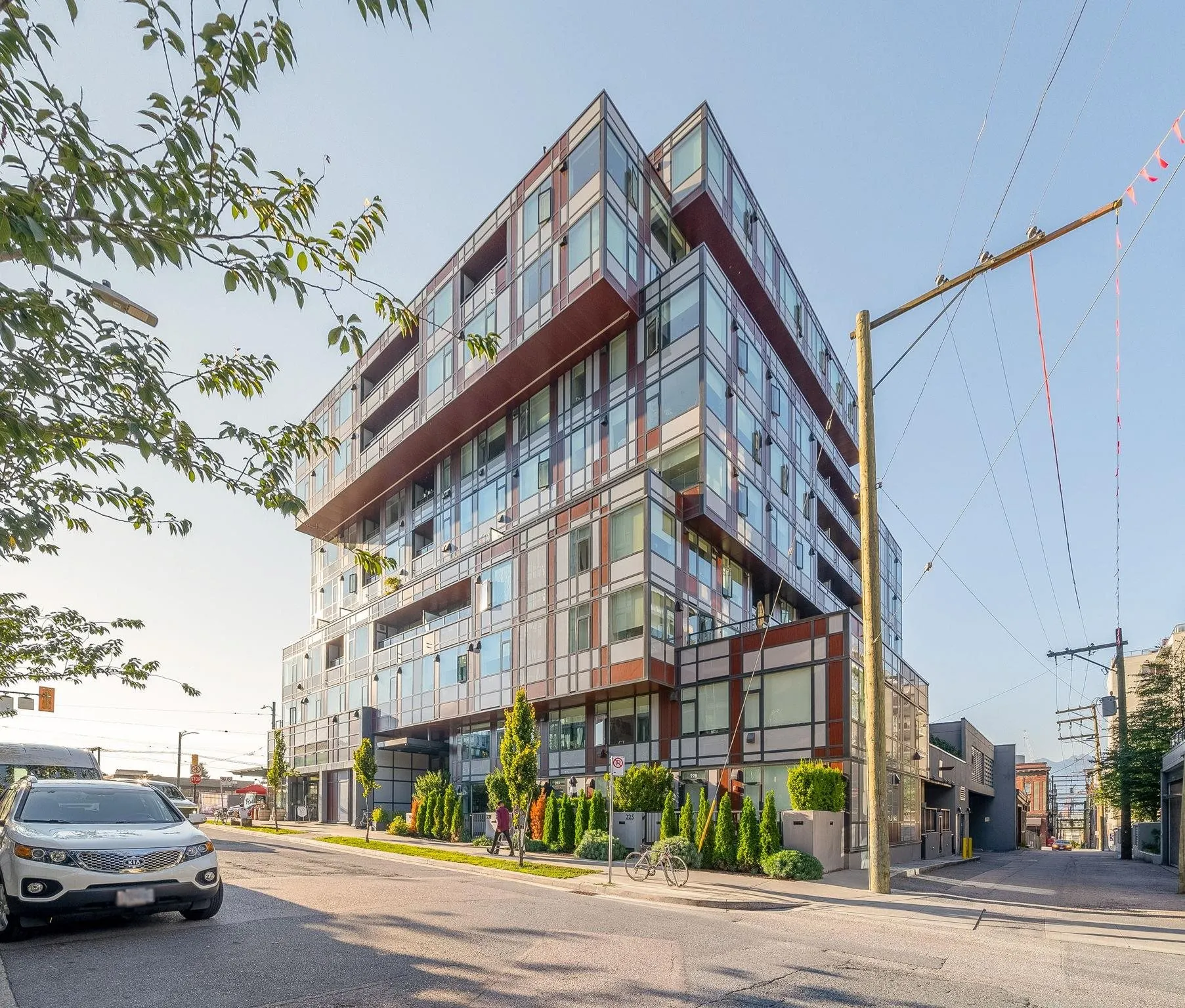 209 E 7th Avenue #507
