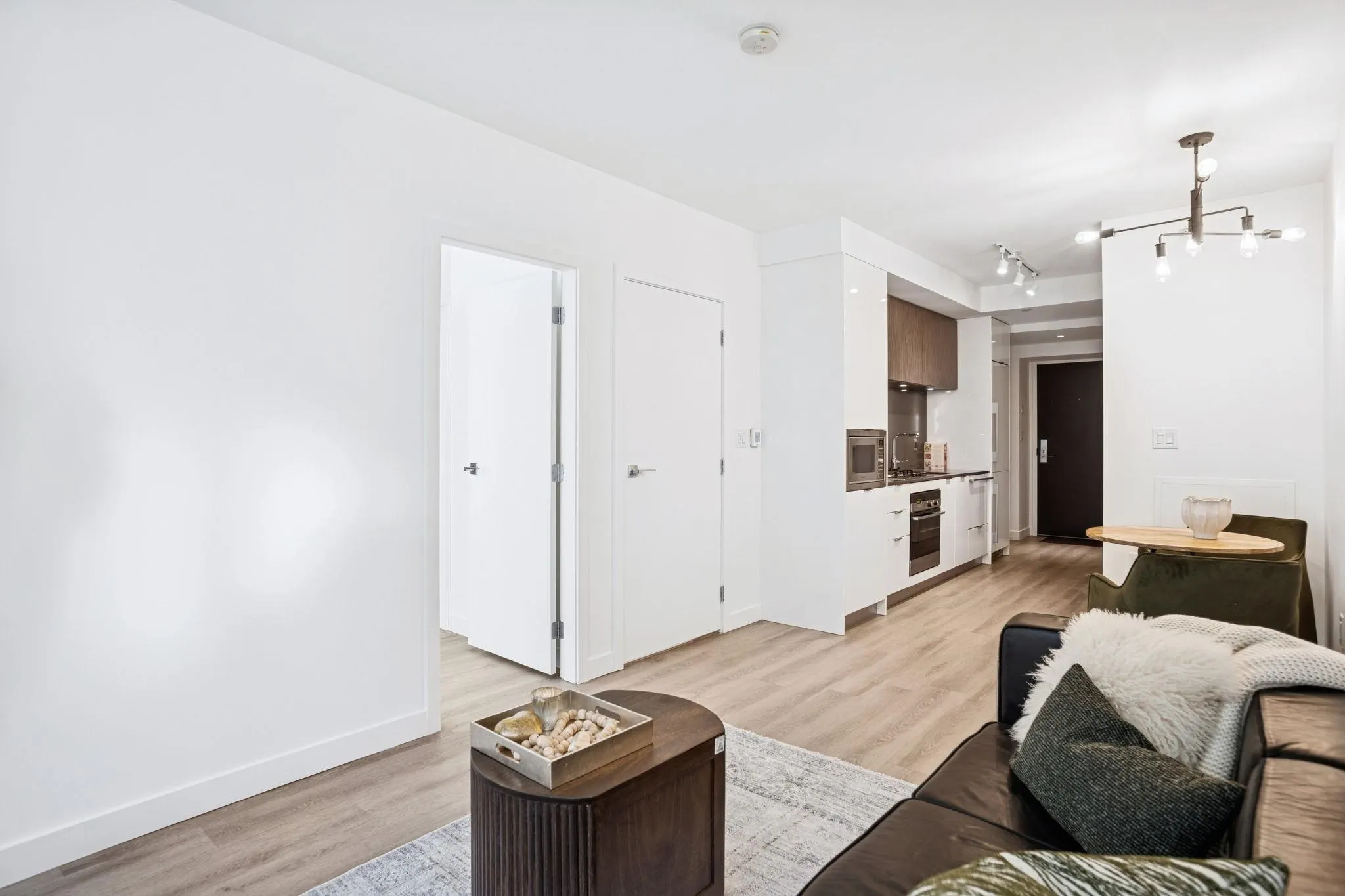 209 E 7th Avenue #507
