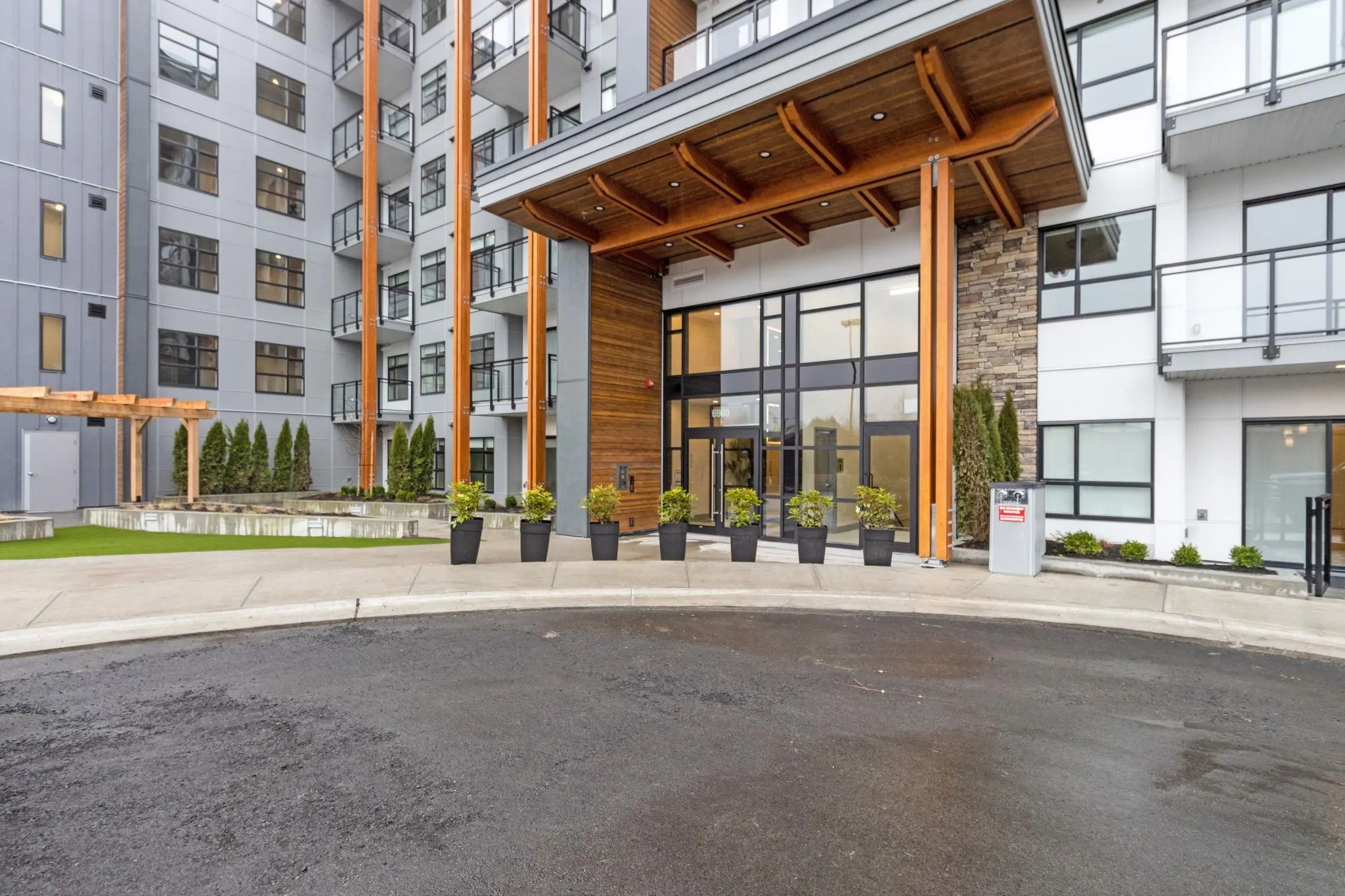 6960 Nicholson Road #212