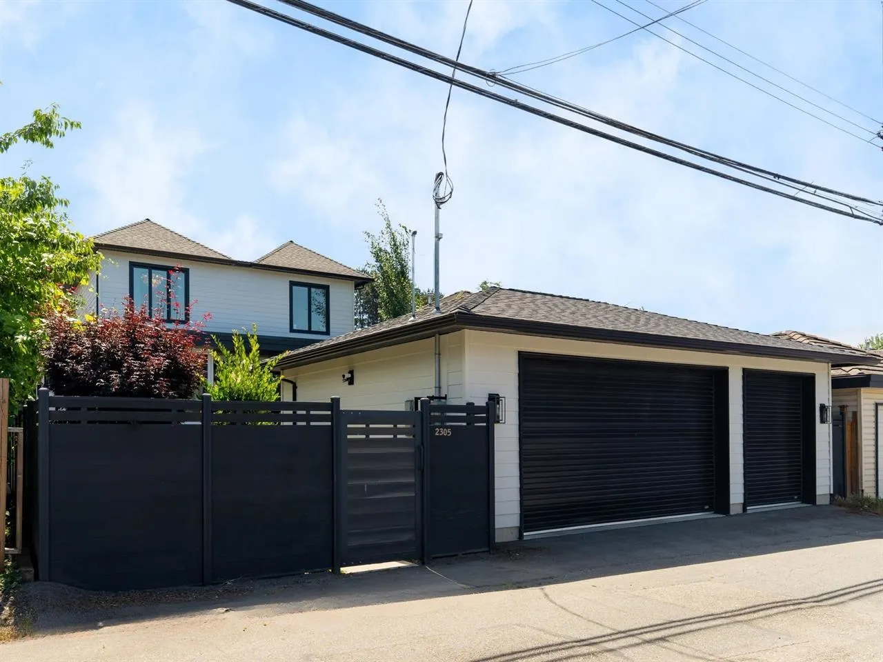 2305 W King Edward Avenue